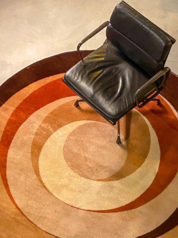 Vintage Bauhaus round rug