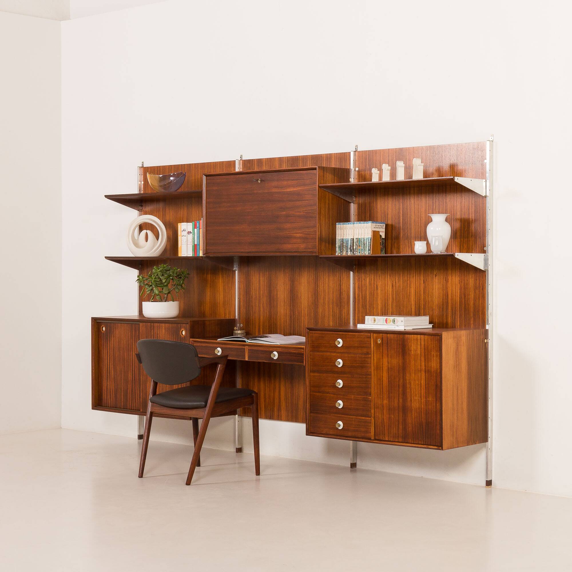 Italian mid century wall unit George Coslin for 3V Arredamenti, 1960s
