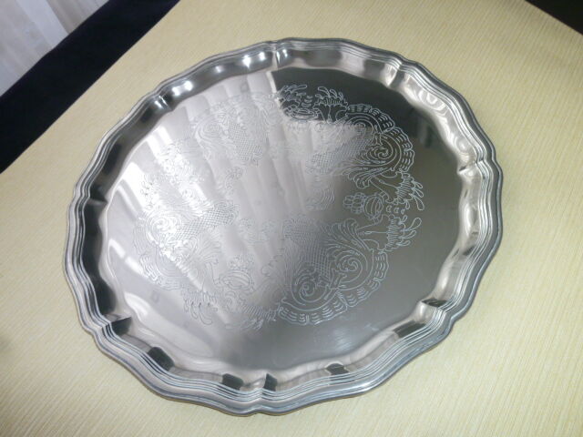 Silver metal serving tray 35.5 cm