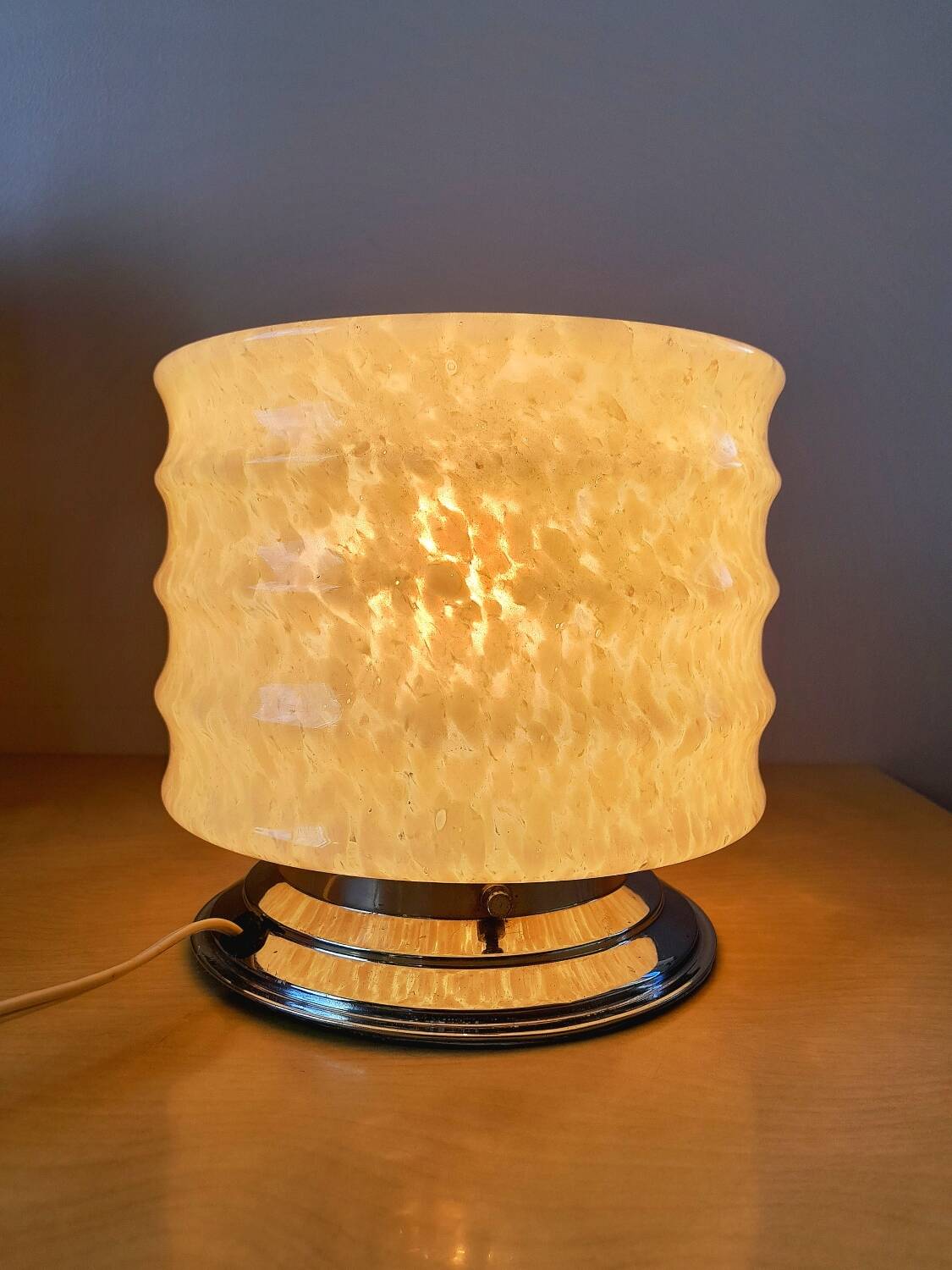 Art Deco lamp in Clichy glass