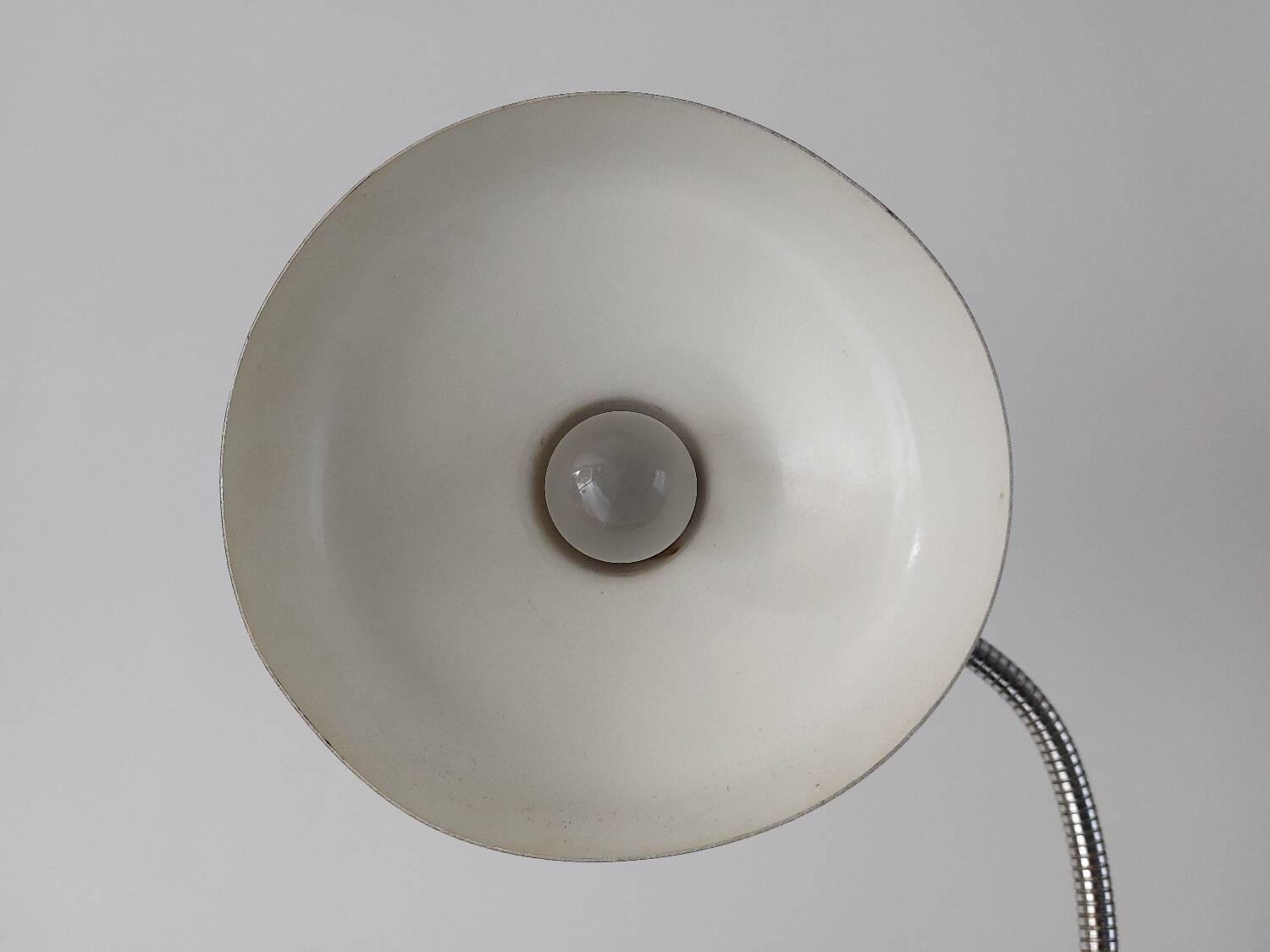 Lampe articulée en métal