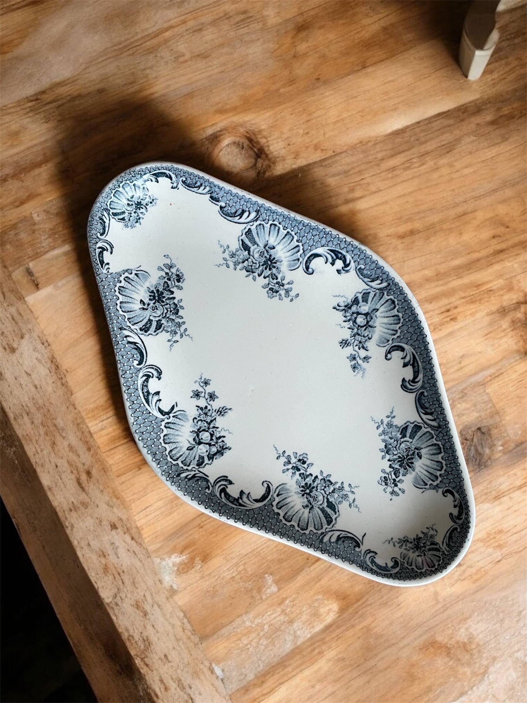 Antique butter dish in Saint-Amand earthenware (Nord)