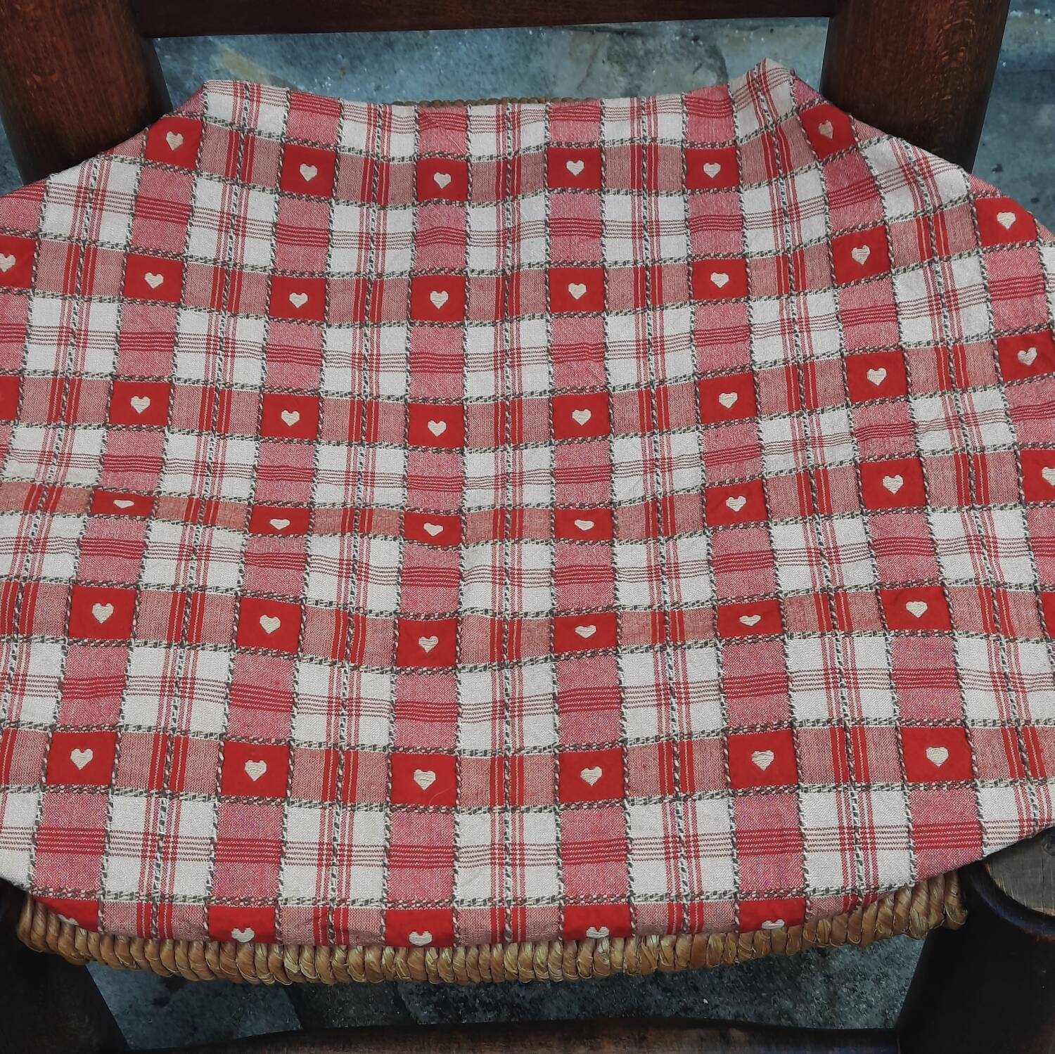 Petite chaise de cheminée