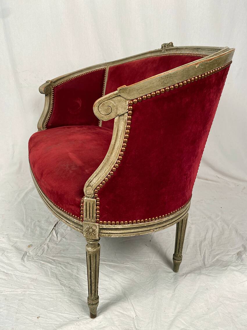 Canapé corbeille de style Louis XVI, fin XIXe-début XXe
