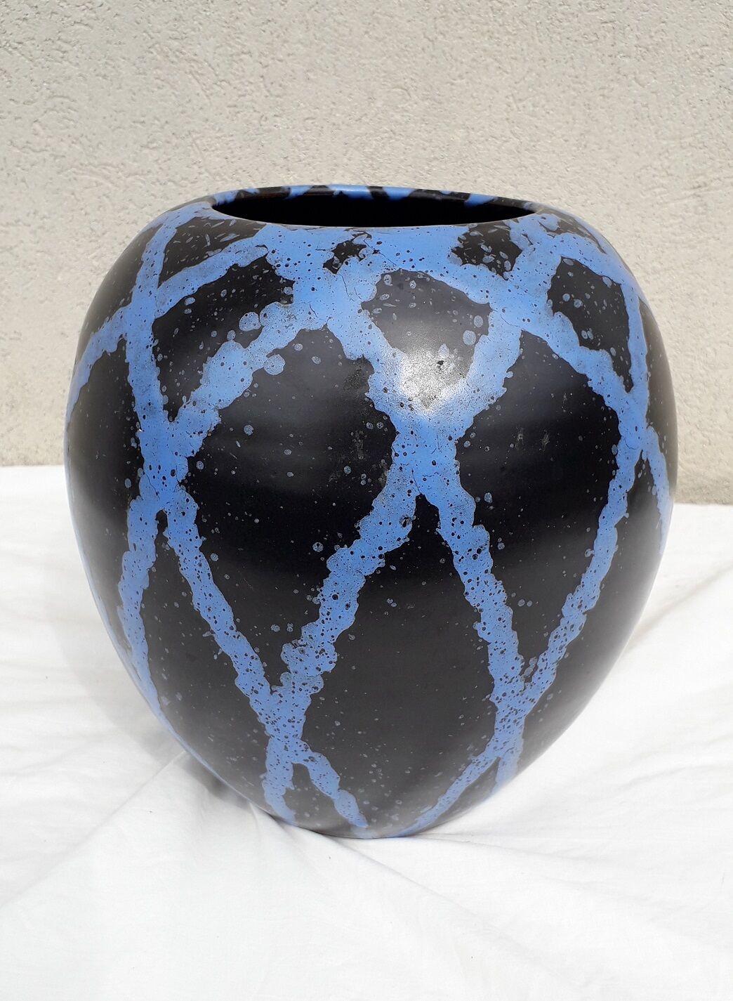 Ceramic vase