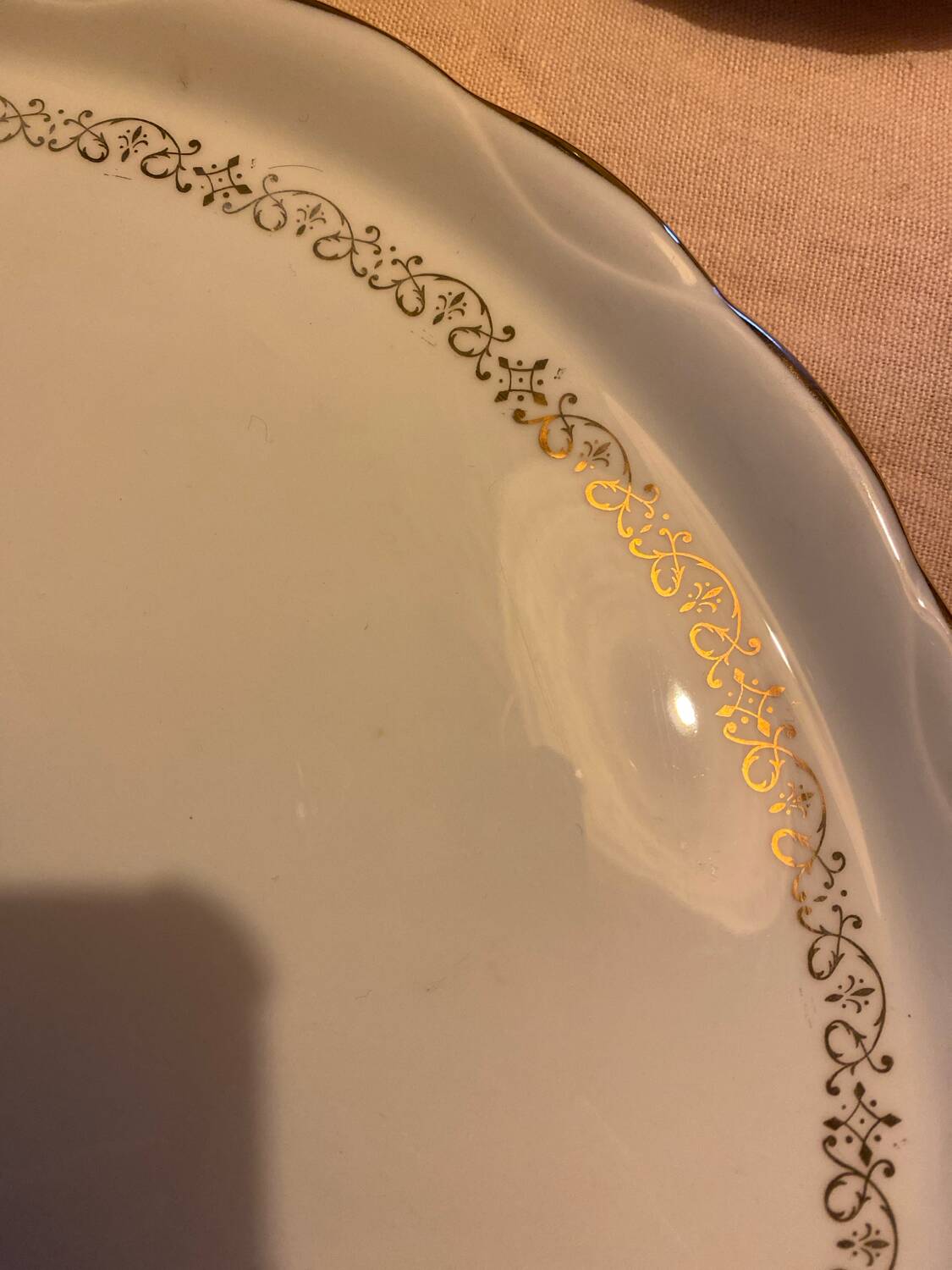 Porcelain plate