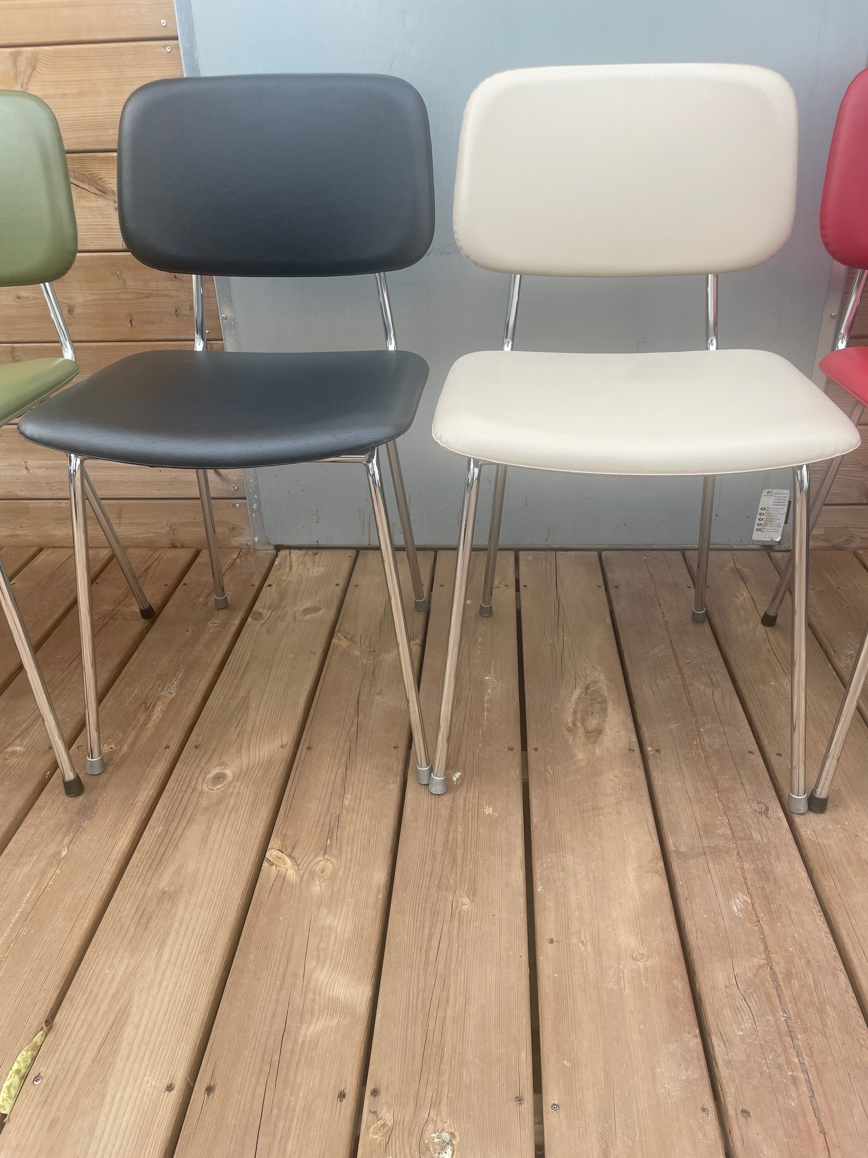 Series of 5 Carolina Prefacto Airborne design chairs