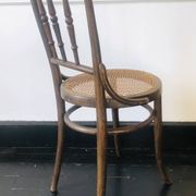 Paire de chaises signées Thonet