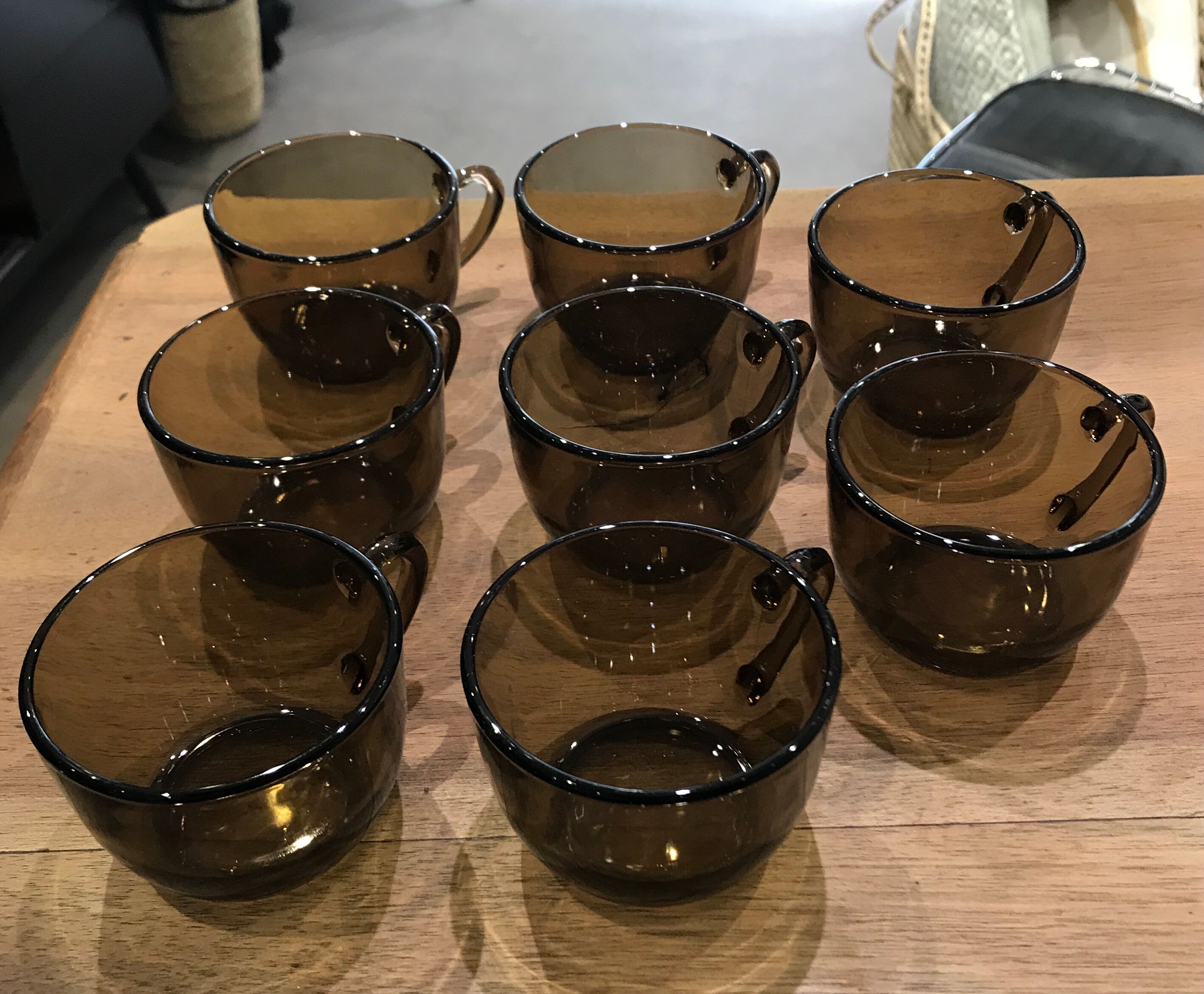 Lot de 8 tasses à café verre fumé