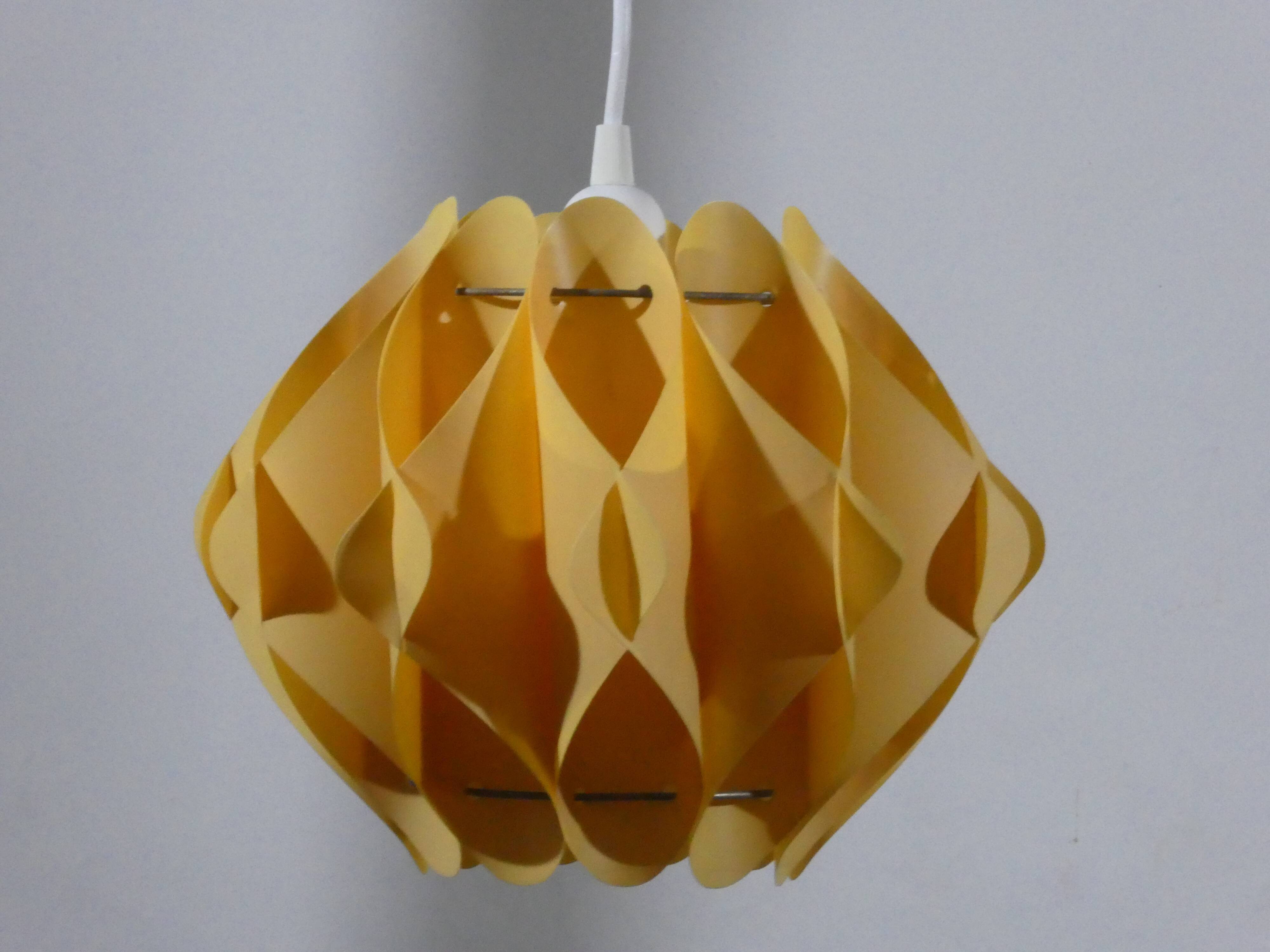 Hanging design 70