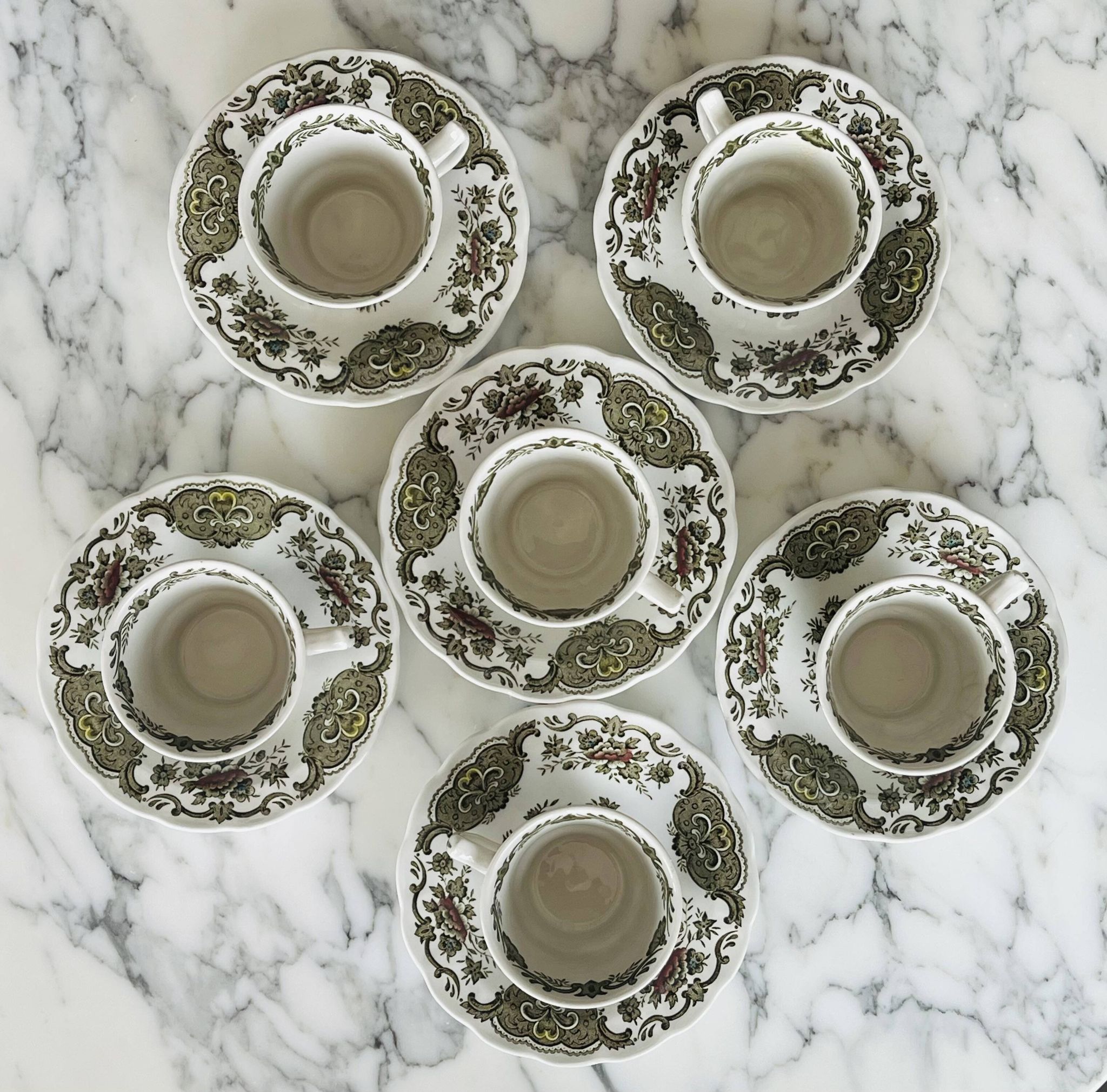 6 tasses à thé et soucoupes Ridgway Staffordshire Windsor