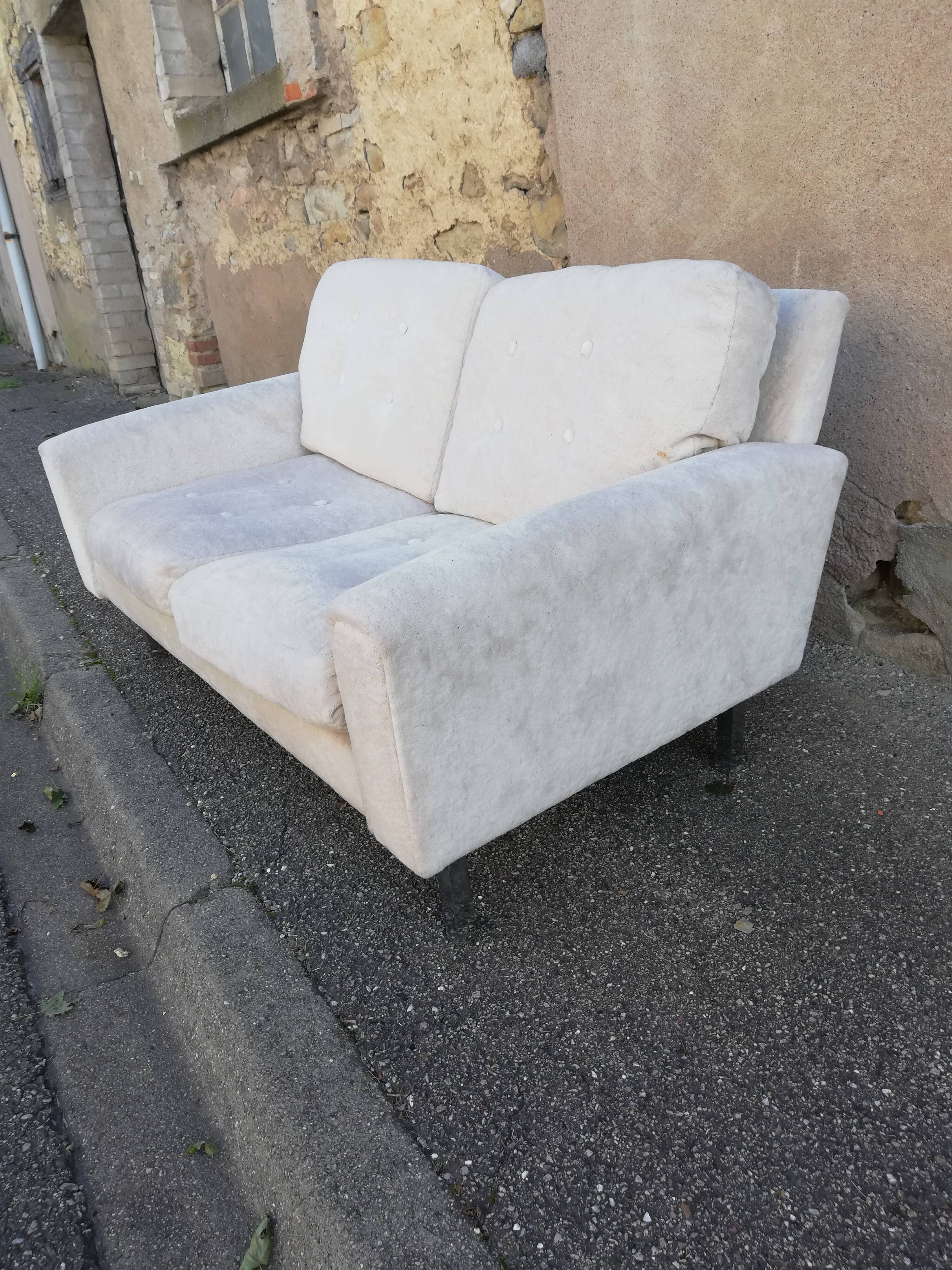 Vintage sofa 2 seats