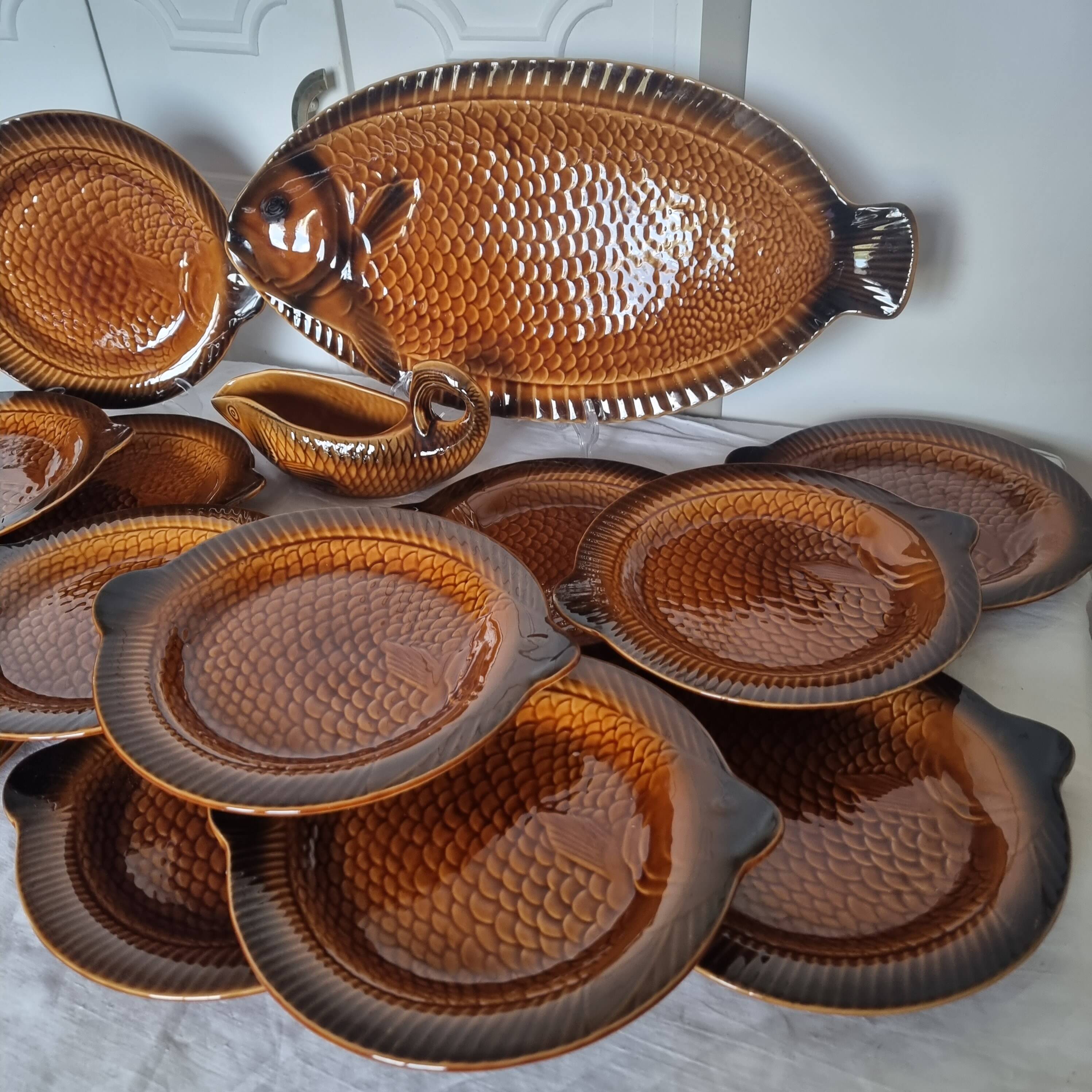 French ceramic dinnerware and plates set sarraguemines 1970s