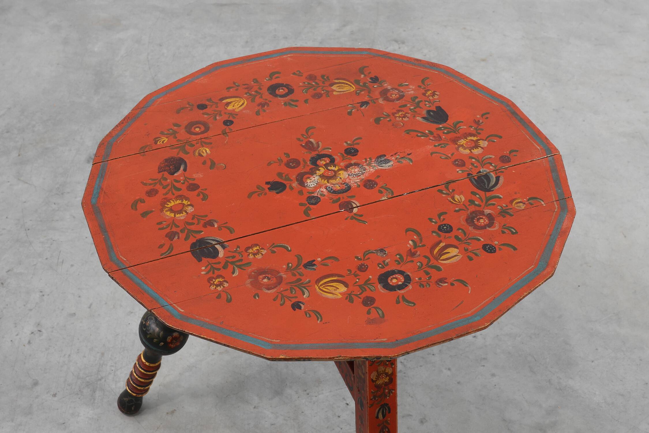 Early 19th century Hindeloopen side table, The Netherlands