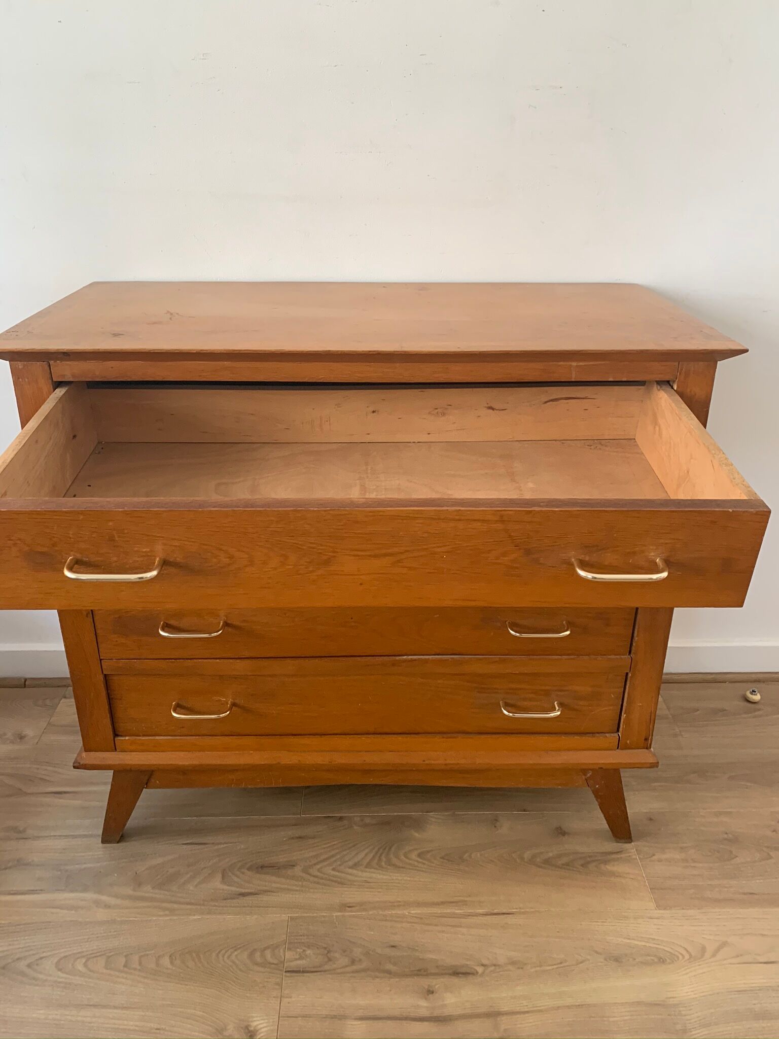 Chest of drawers vintage feet compass