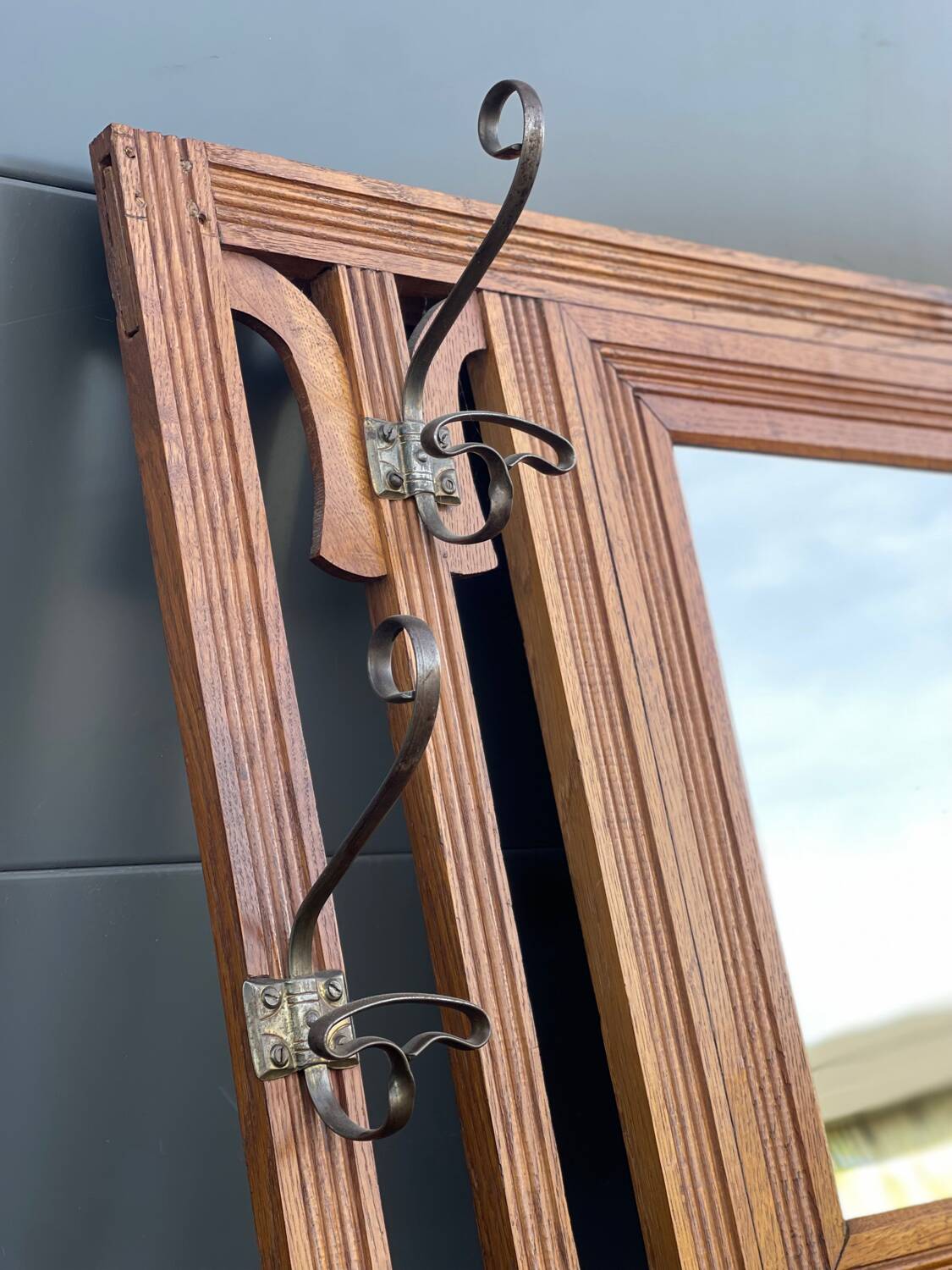 Large clothing rack/bistro mirror coat rack in oak - France 1950