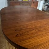 Round extendable rosewood table from the 70s