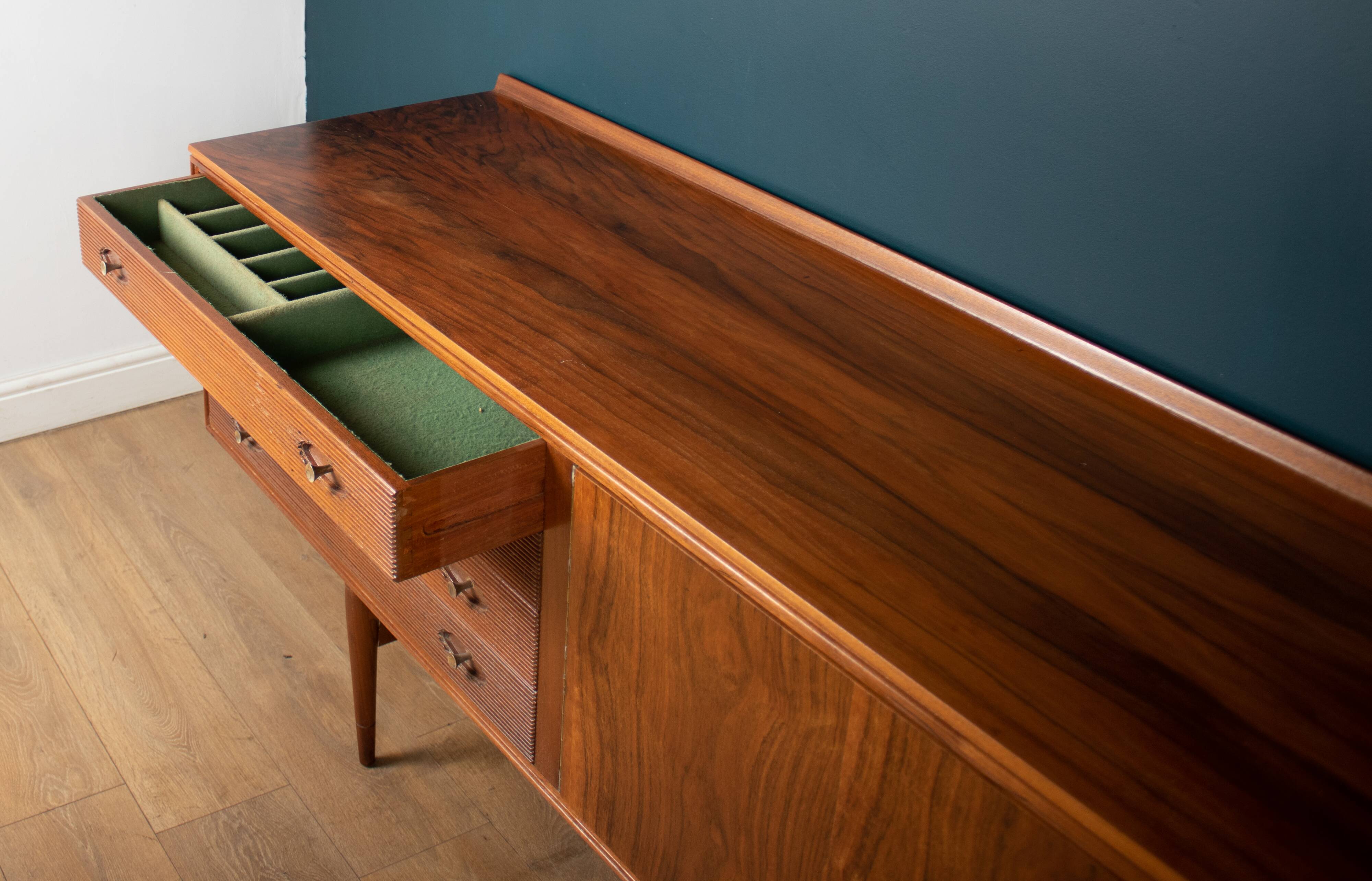 Enfilade ar Robert Heritage