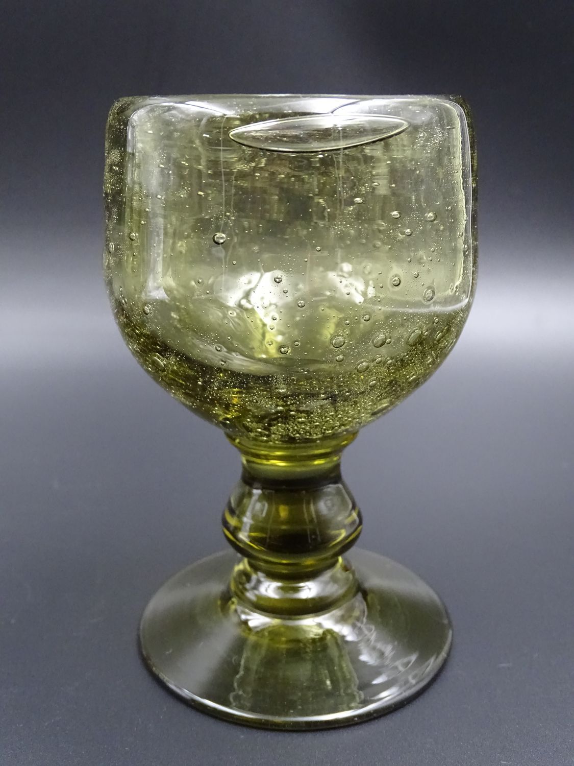 Lot of 8 glasses of wine or water - bubbling glass year 1970