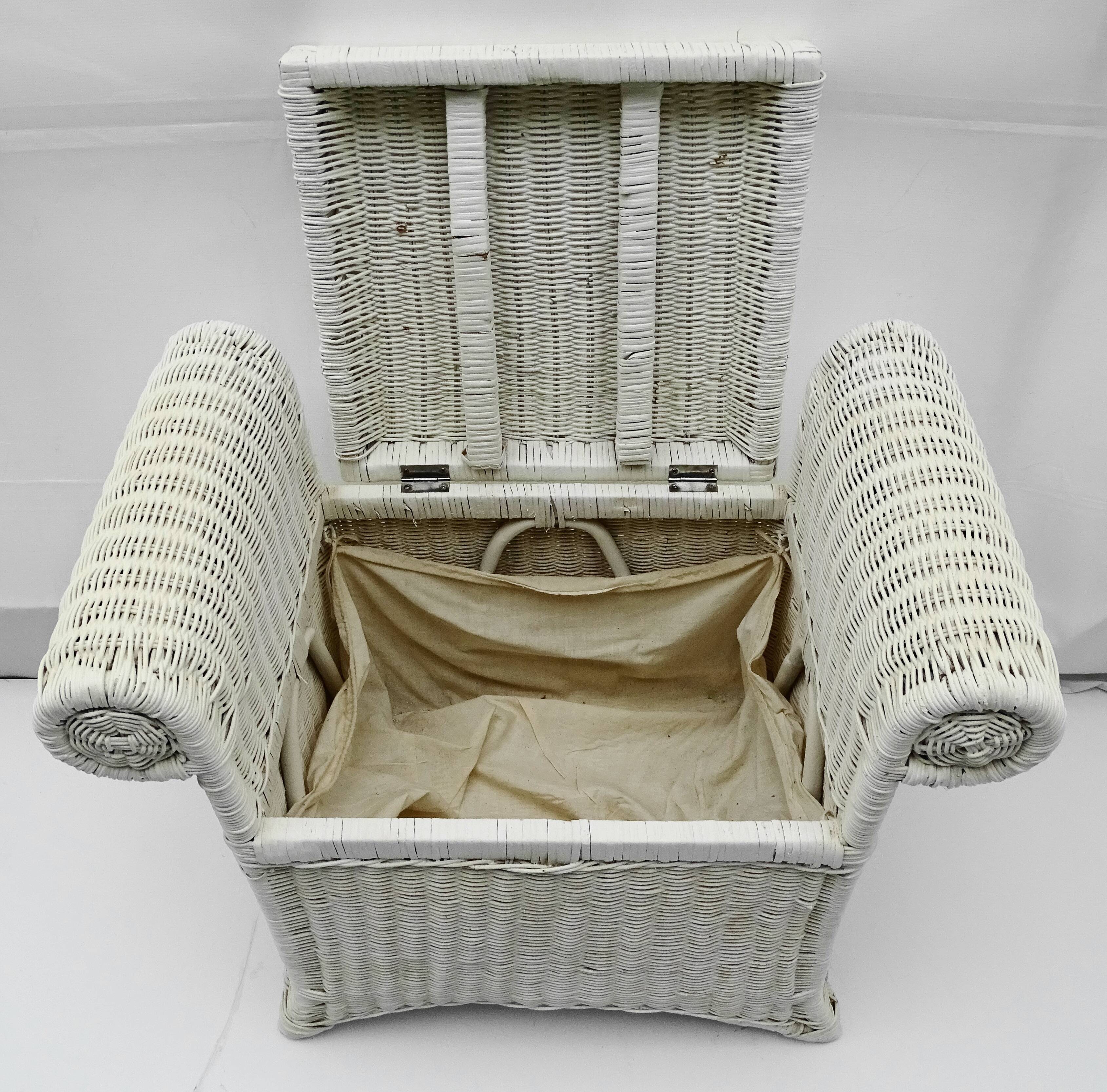 Rattan chest bench