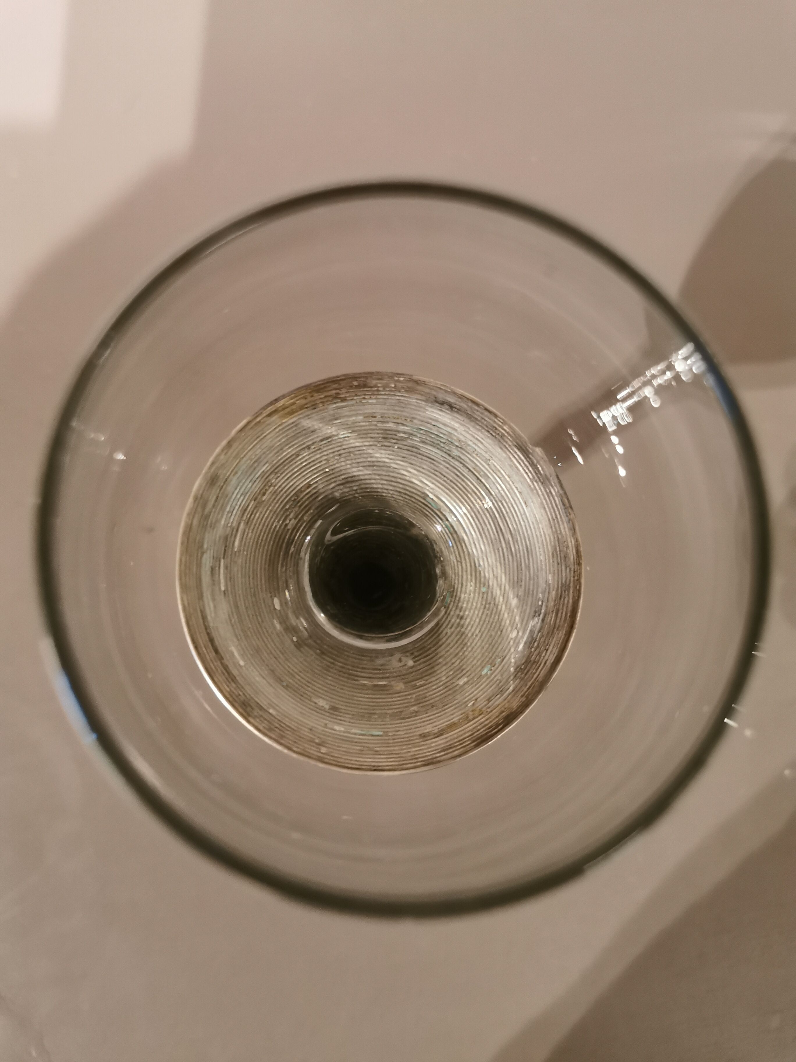 Suite de 7 verres à pied en Maillechort