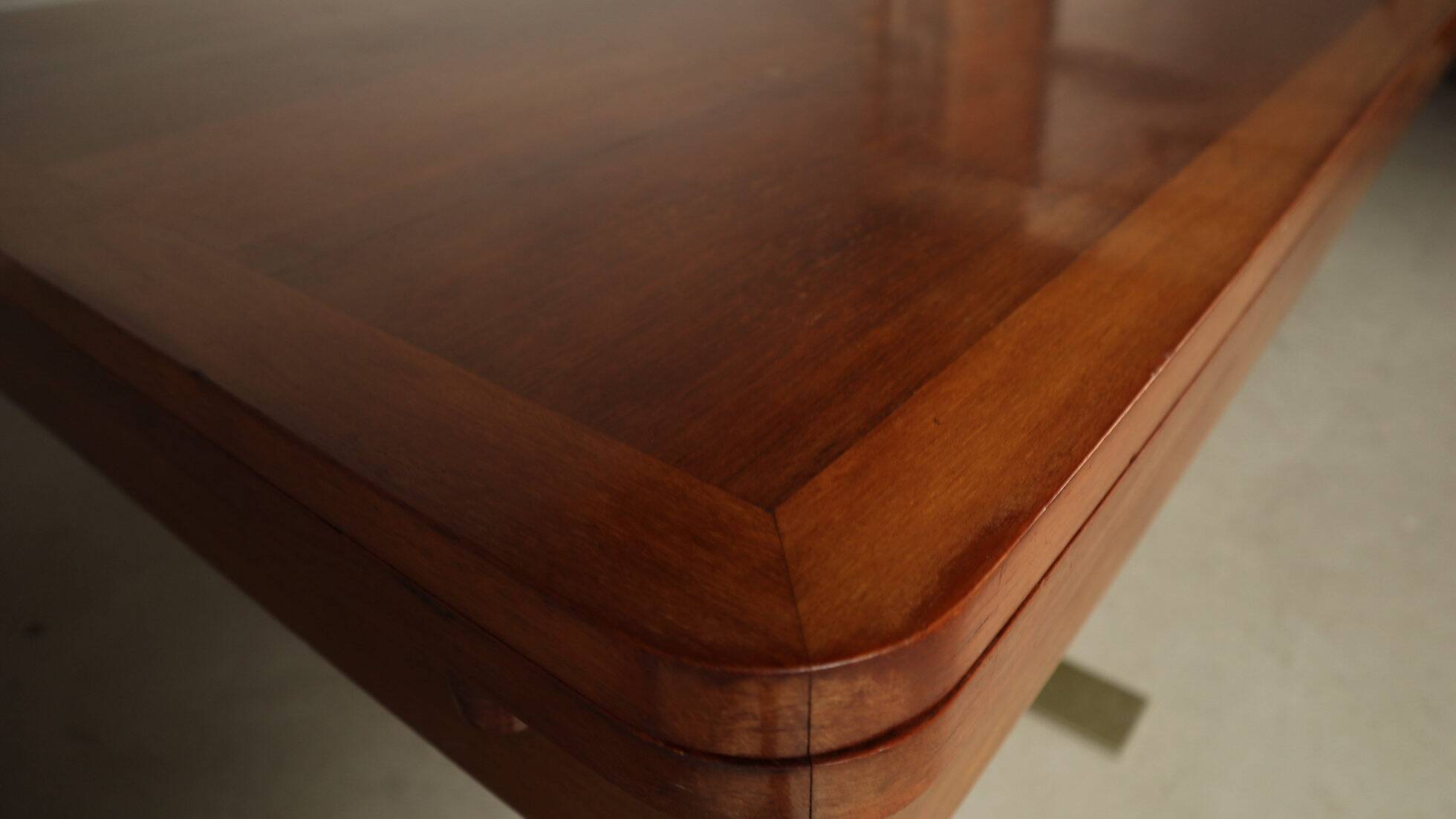 Art Deco extending dining table with sculptural pedestal base, 1930s