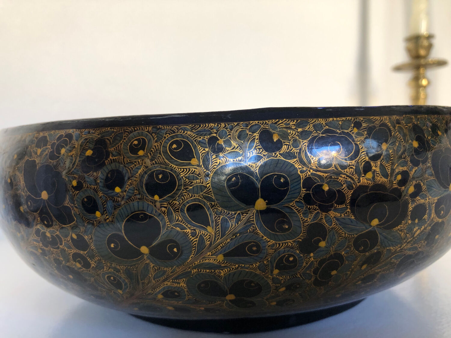 Antique black lacquered wooden coupe with gold decoration - late 19th century