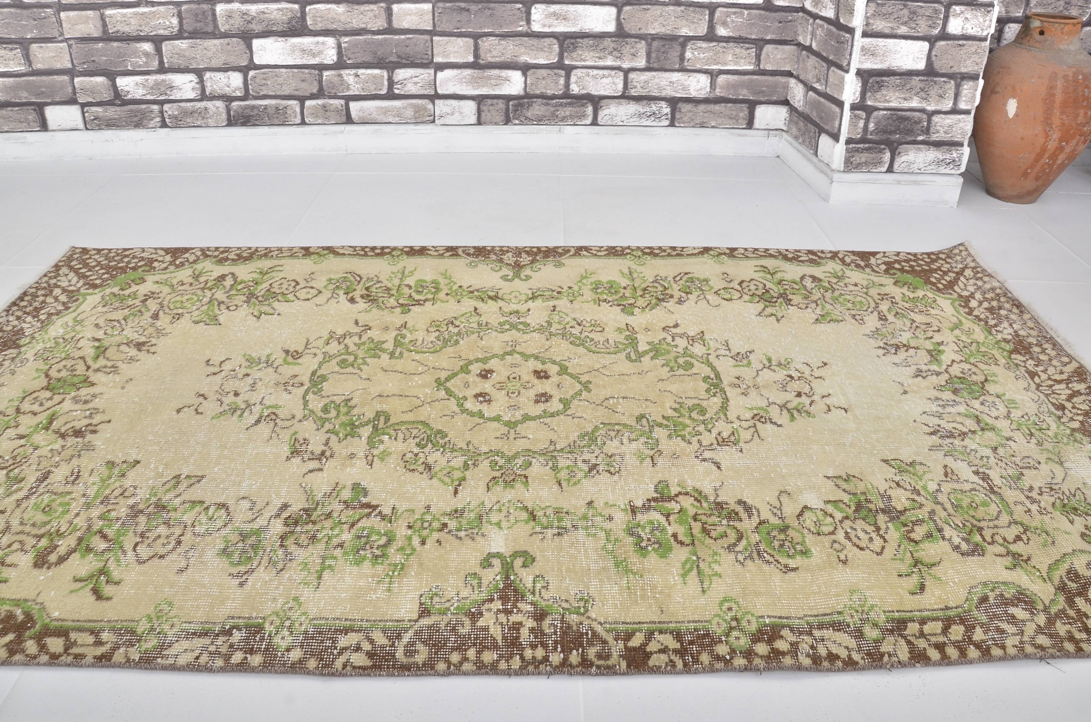 Vintage Anatolian Ouhak Carpet sku 2337