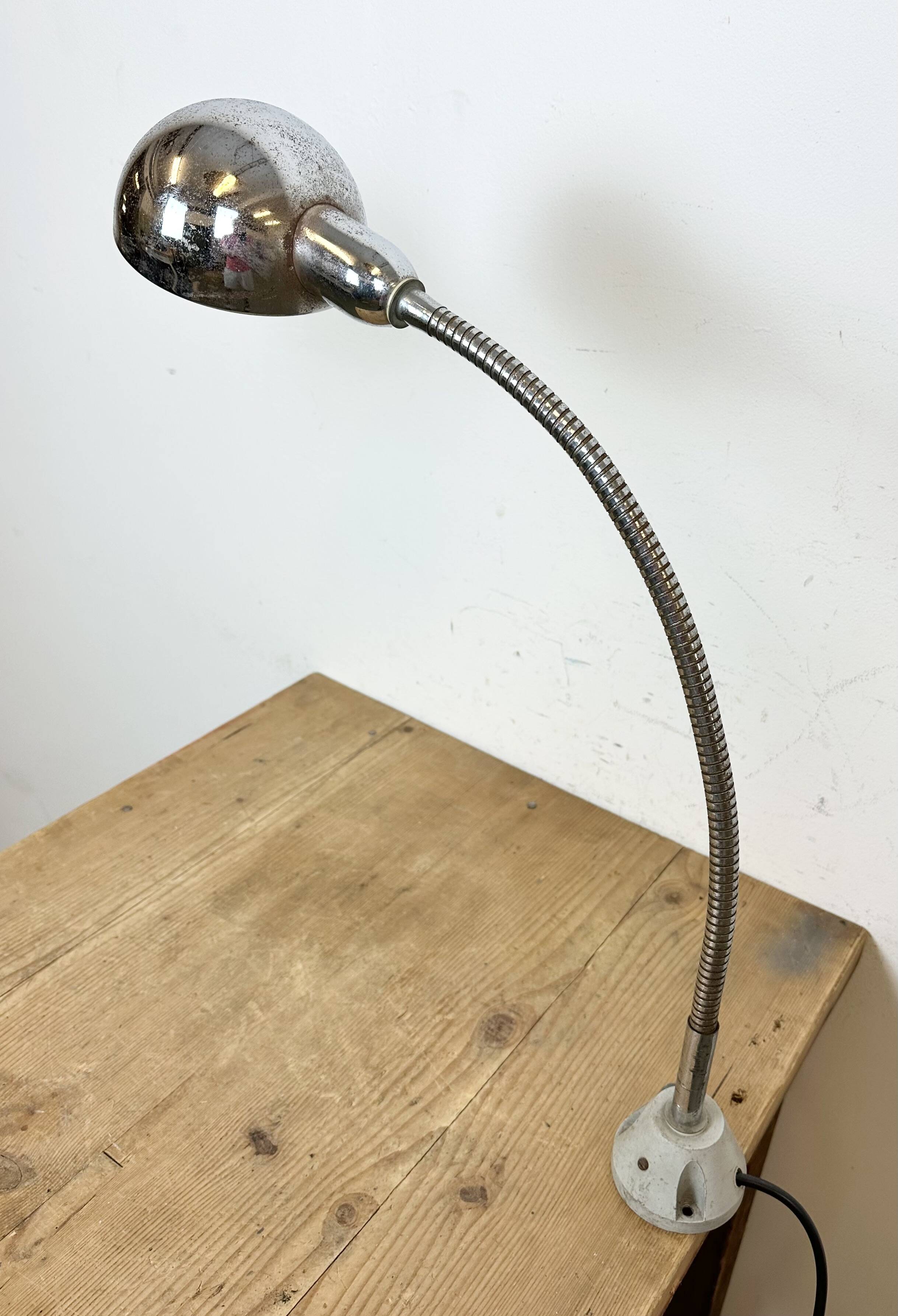 Vintage Chrome Italian Gooseneck Table Lamp, 1960s