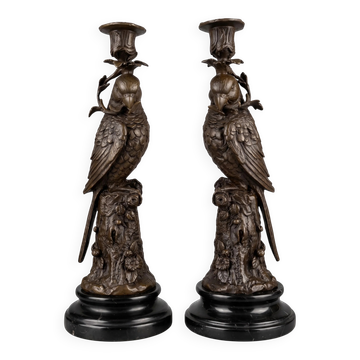 Pair of patinated bronze candlesticks with parrots on black bases – Napoleon III style / 19th century