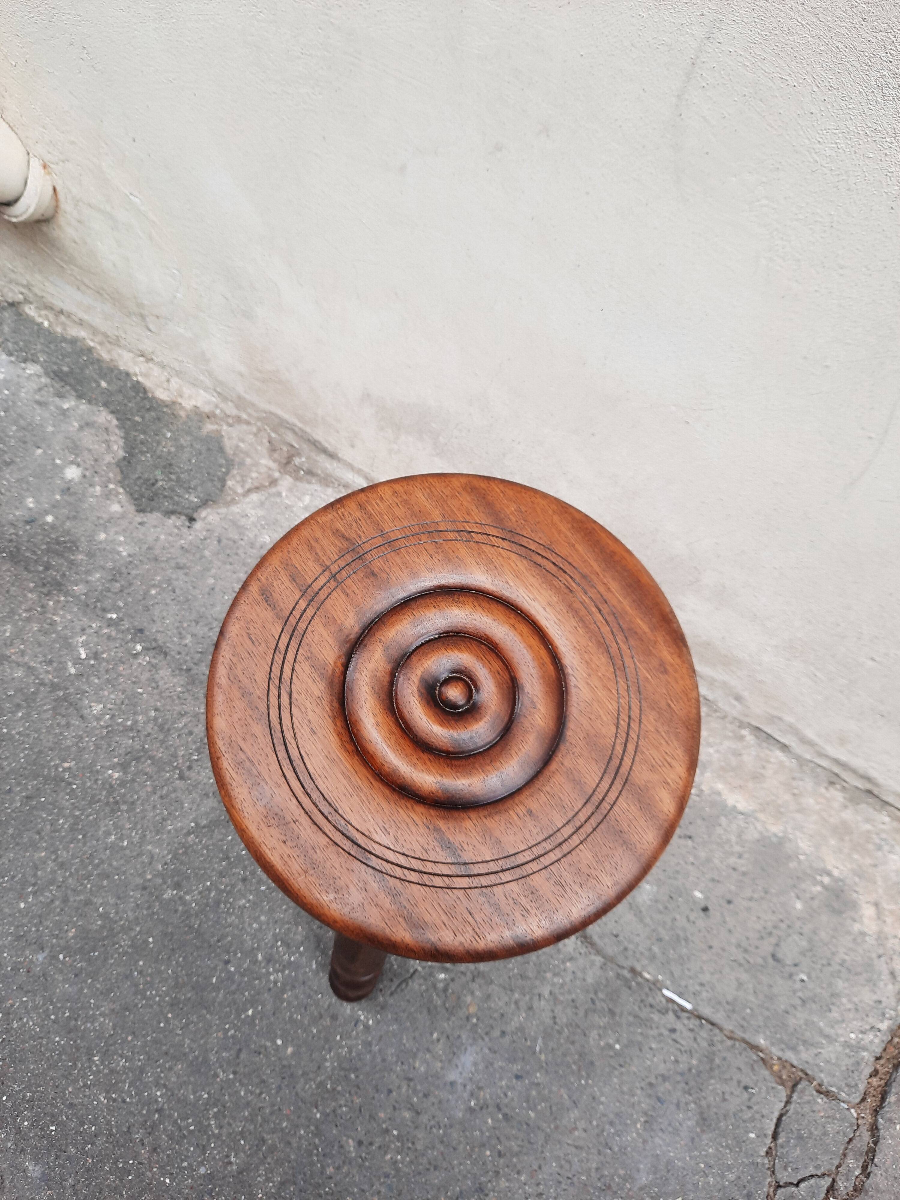 Tripod stool