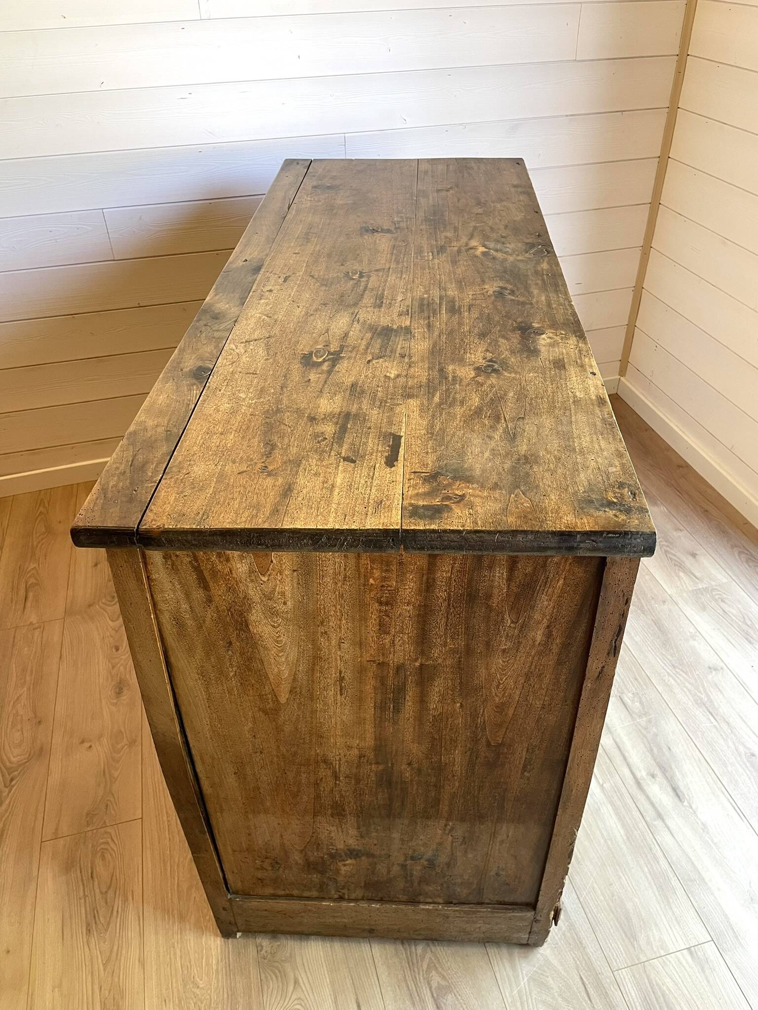 Buffet, very old, made of patinated solid wood - 19th century / early 20th century
