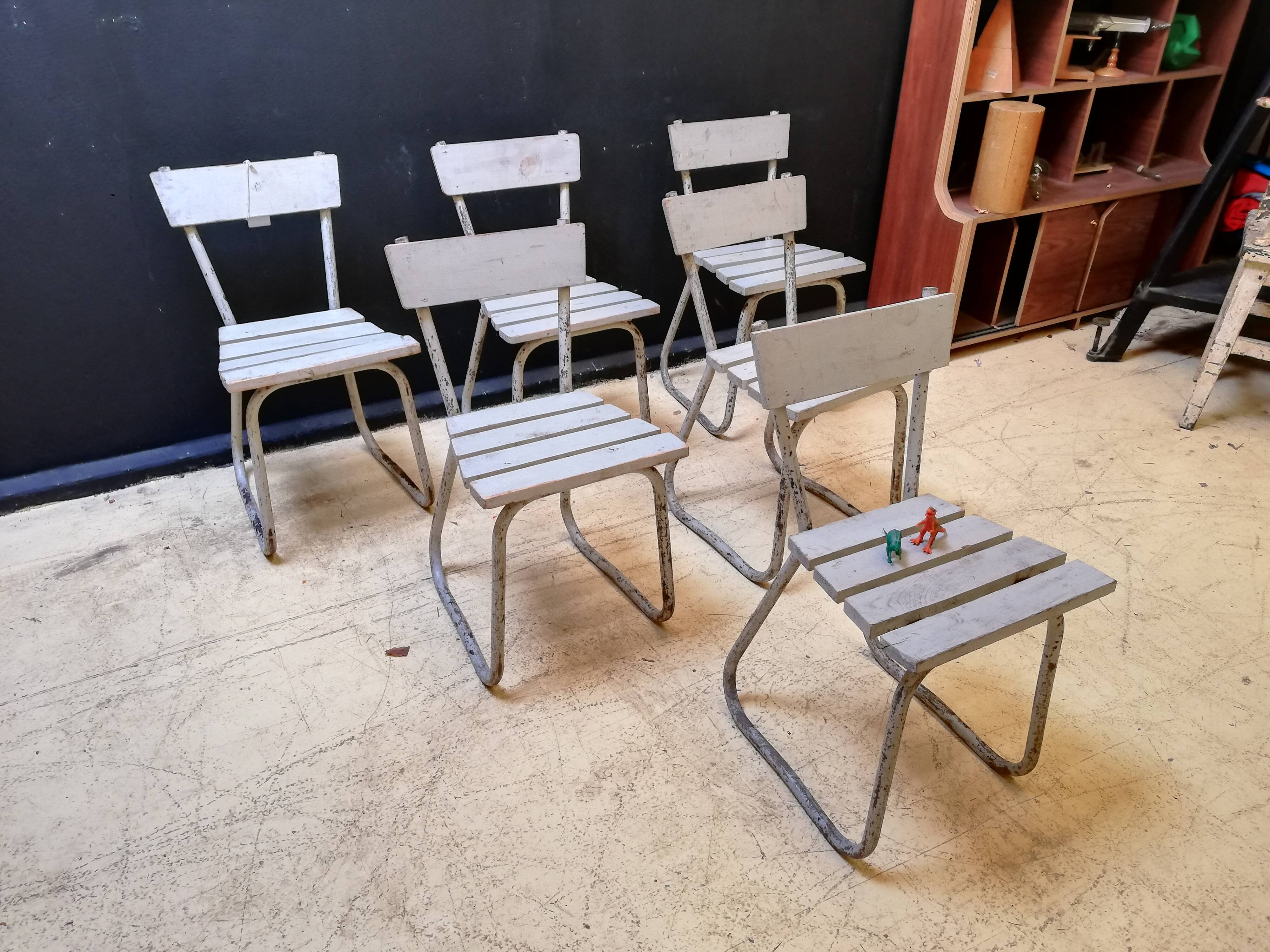 6 vintage garden chairs made of wood and metal