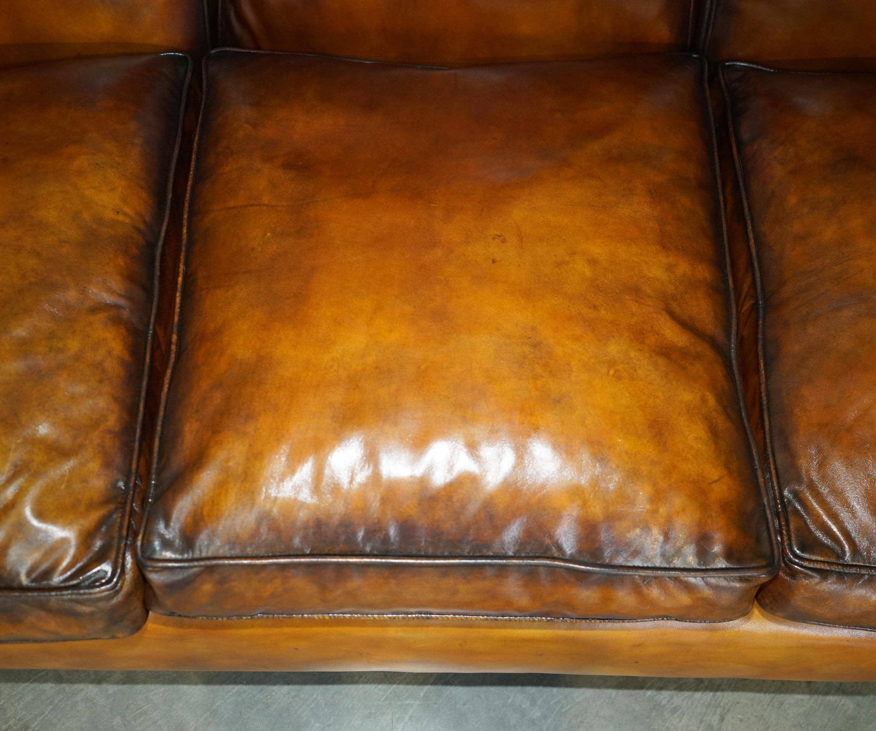 Restored leather Howard & Son canapé style, 204 cm