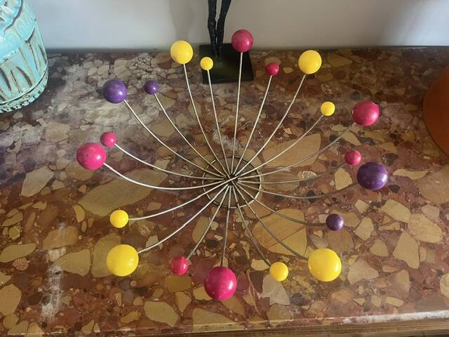 Superb basket / Space Age wall light