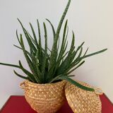 Artisanal basket made of natural fibers