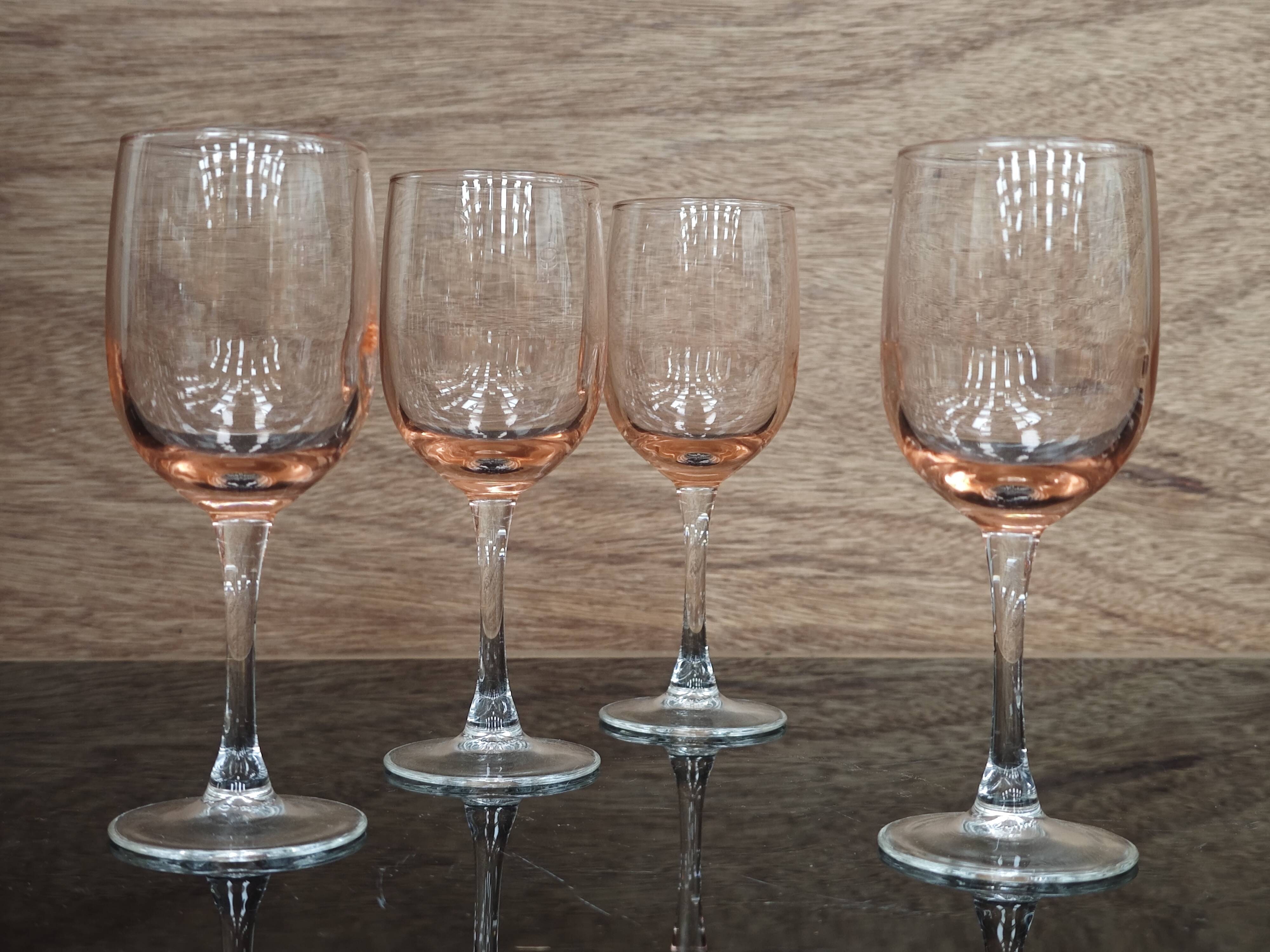 Set of 4 antique pink stemmed glasses Luminarc