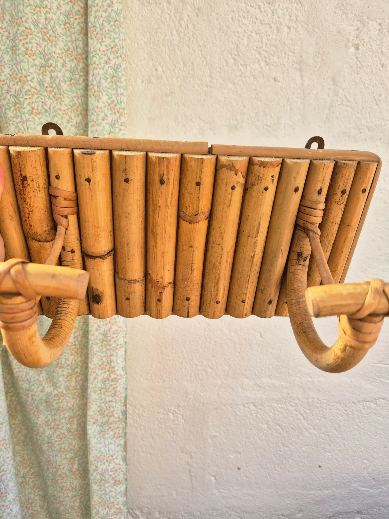 Patère double vintage rotin