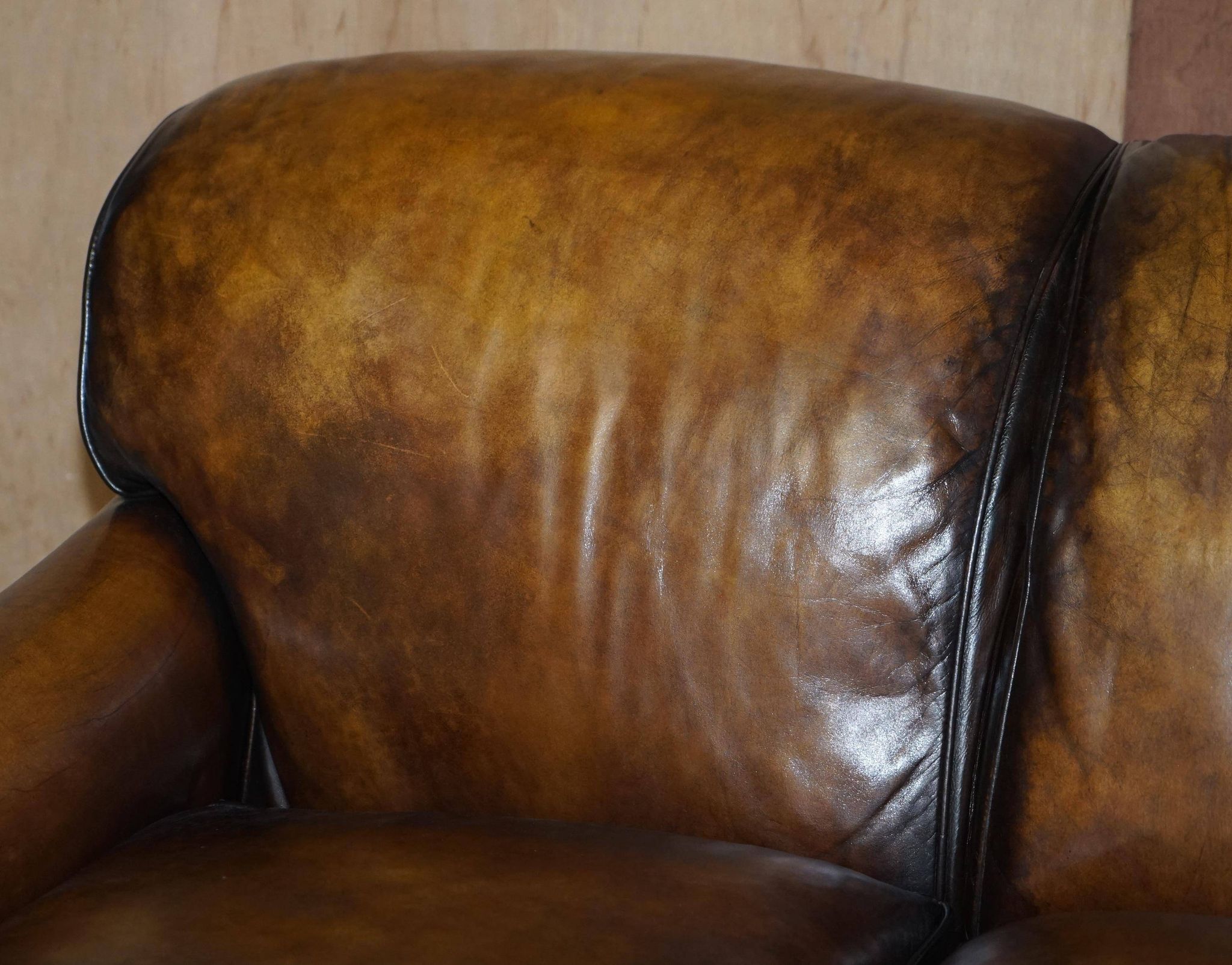 Howard & Son leather canapé, restored vintage, 3-seater