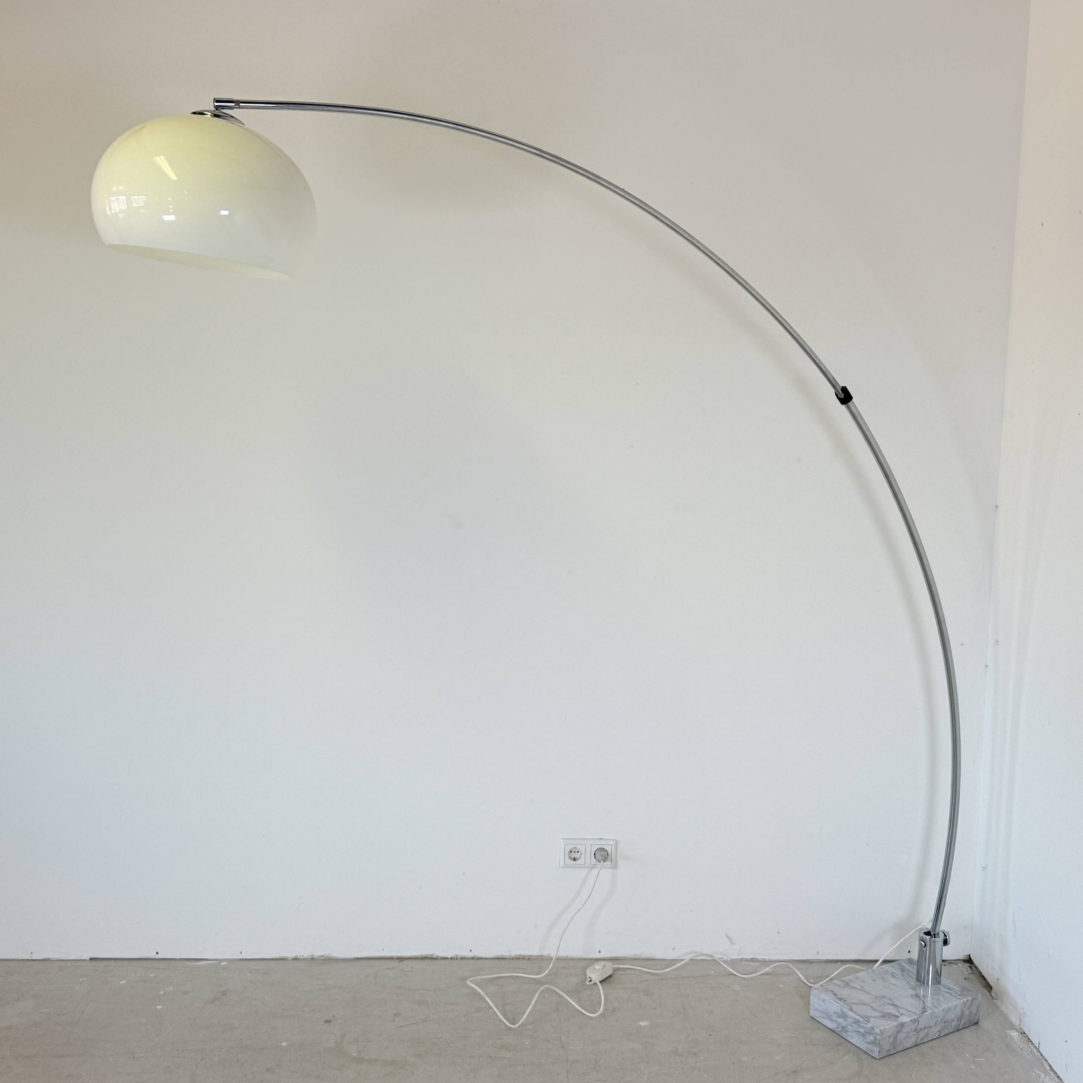 Space Age Arc Lamp – 1970s – Sölken Leuchten / Reggiani Style