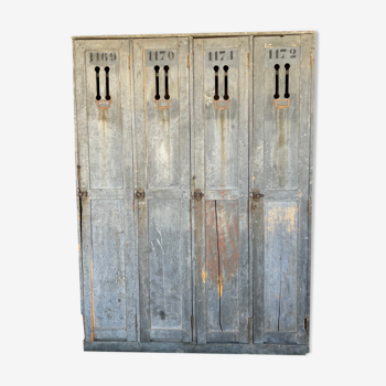 Ancien vestiaire d’atelier