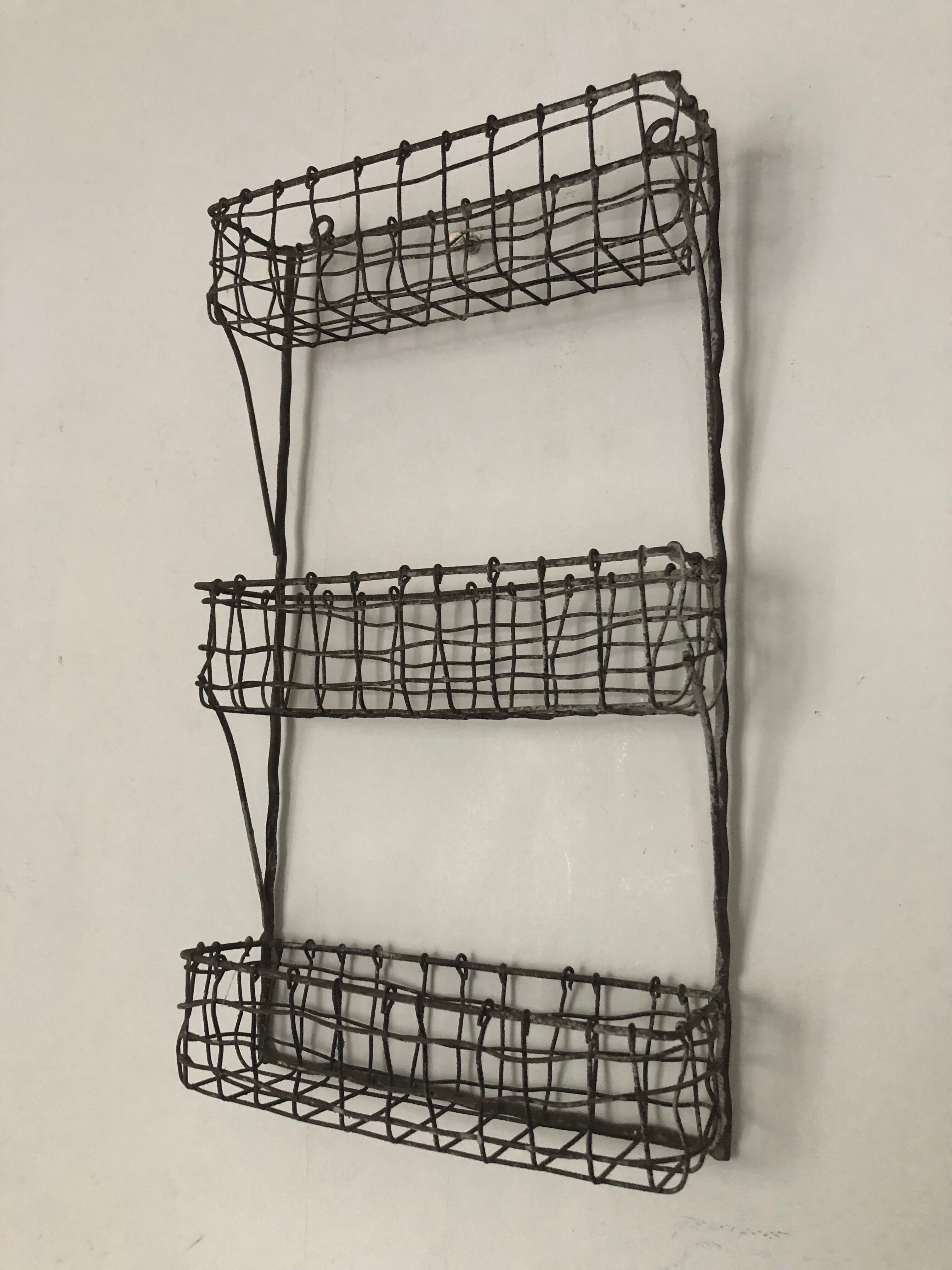 Shelves, zinc wire, storage