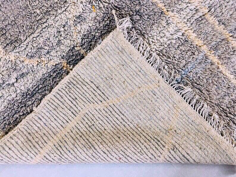 Berber carpet from Azilal size 150 x 250 cm