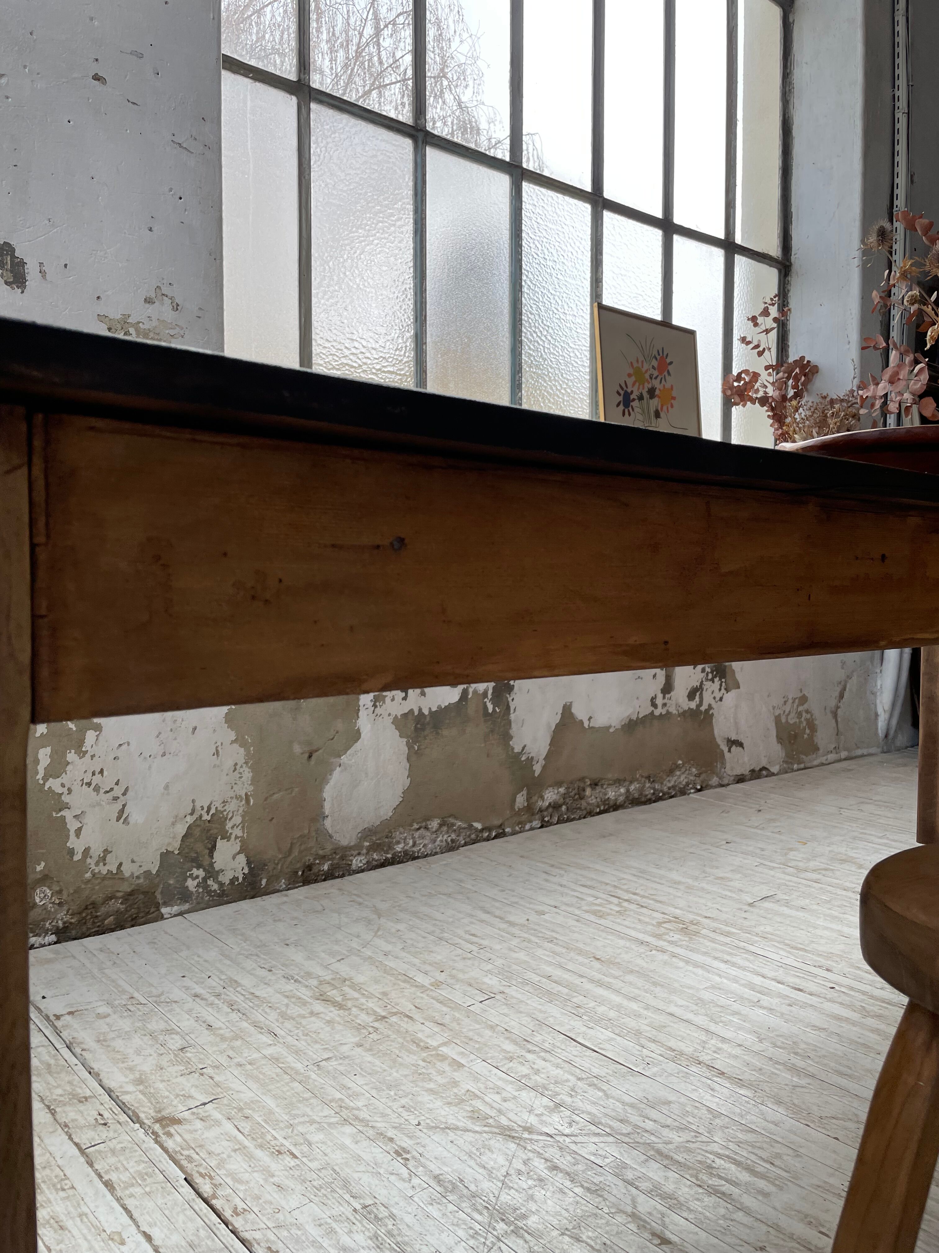 Black pine farm table 250 cm