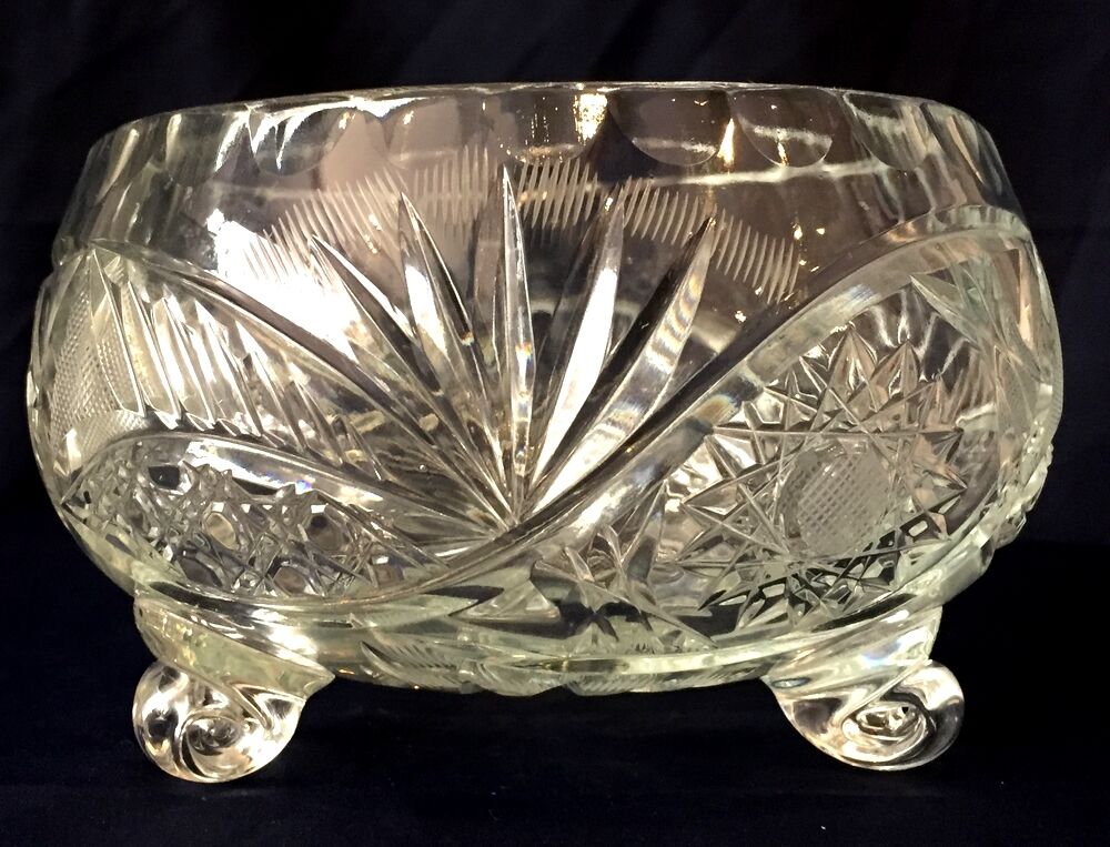 Cup or empty pocket on foot crystal size bohemian size