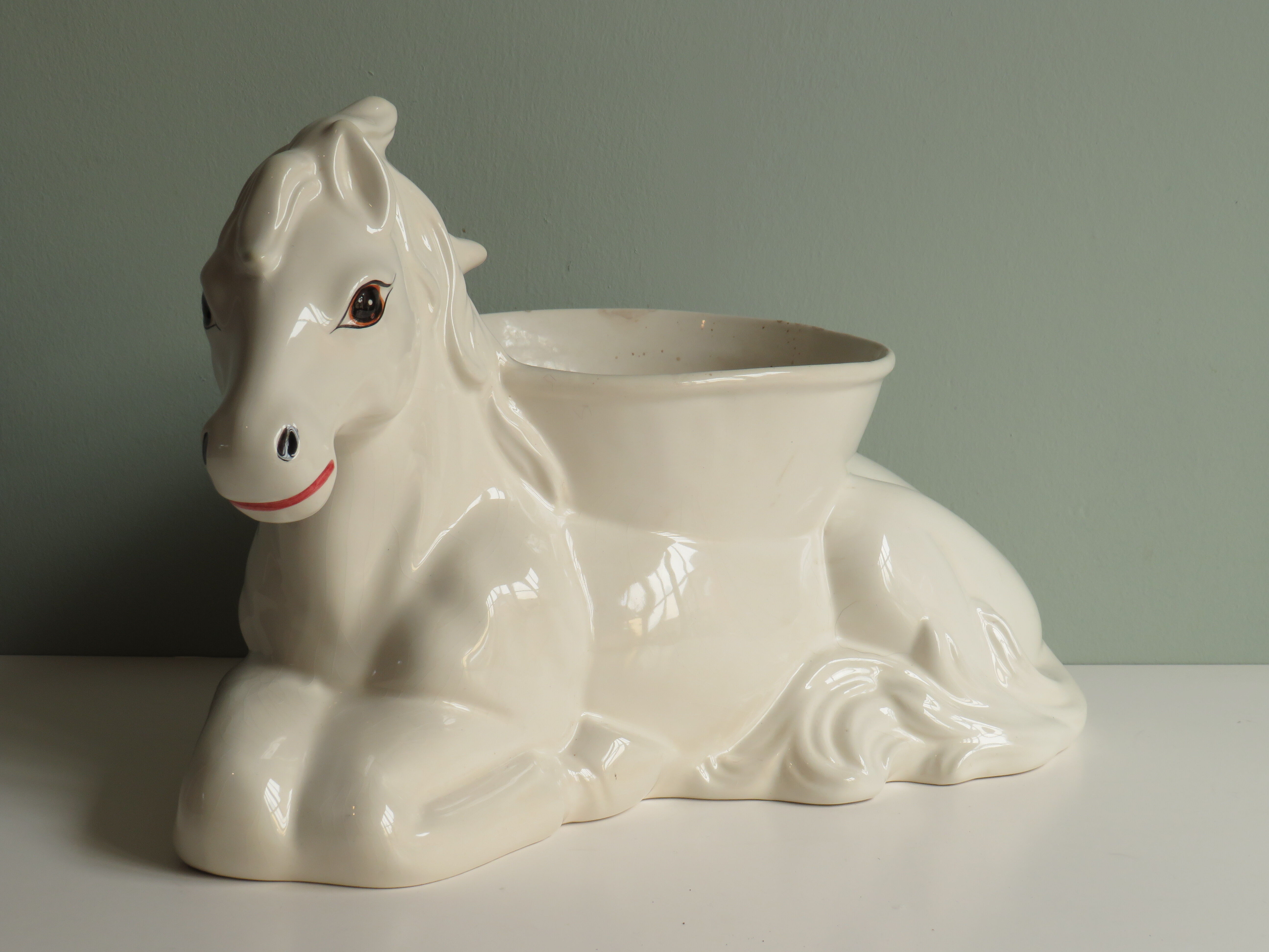 White glazed ceramic pot cover, 1950