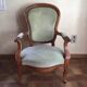 Fauteuil Voltaire velours vert amande Louis Philippe