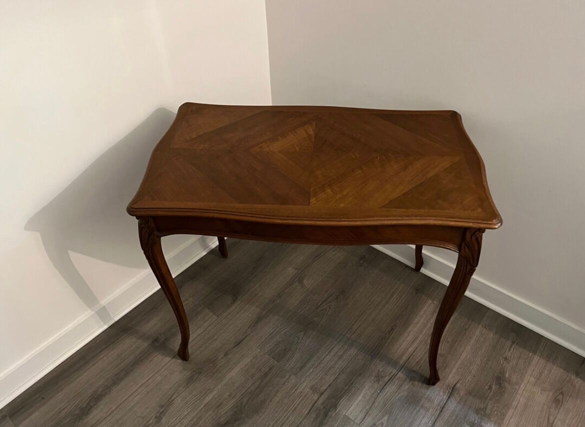 Louis XV writing table/desk