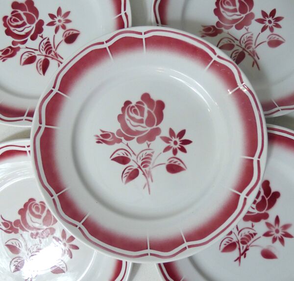 9 assiettes plates en faïence FB Digoin rose