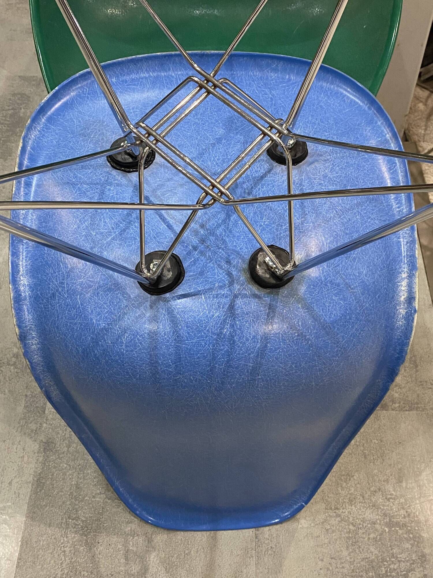 Turquoise blue DSR Eiffel fiberglass chair Eames Herman Miller vintage